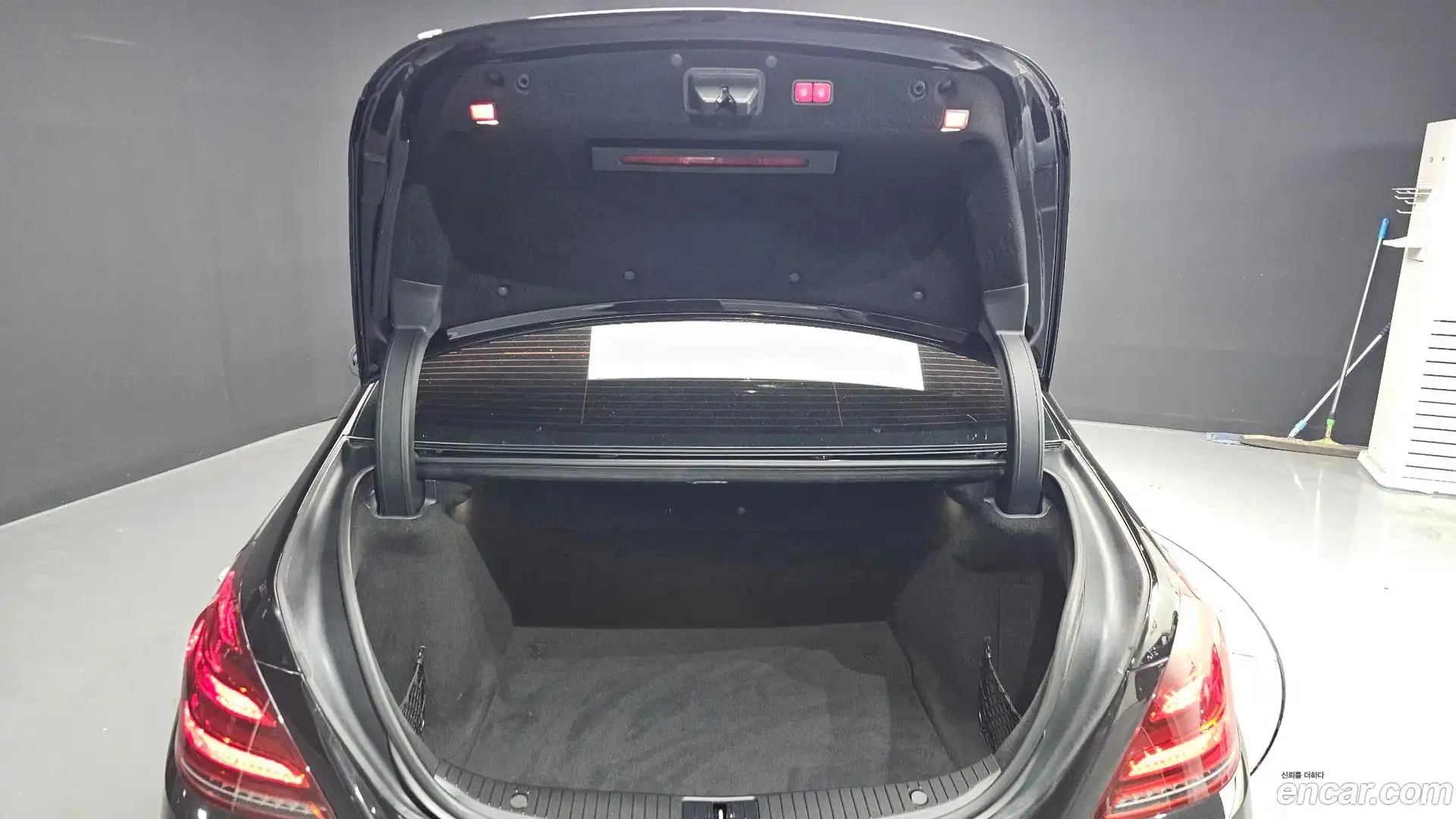 S-Class Mercedes-Benz 2015.10-OPTION-024
