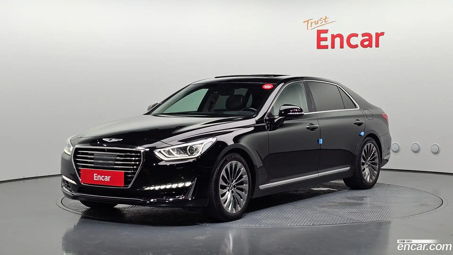 EQ900 Genesis 2016.5-OUTER-001