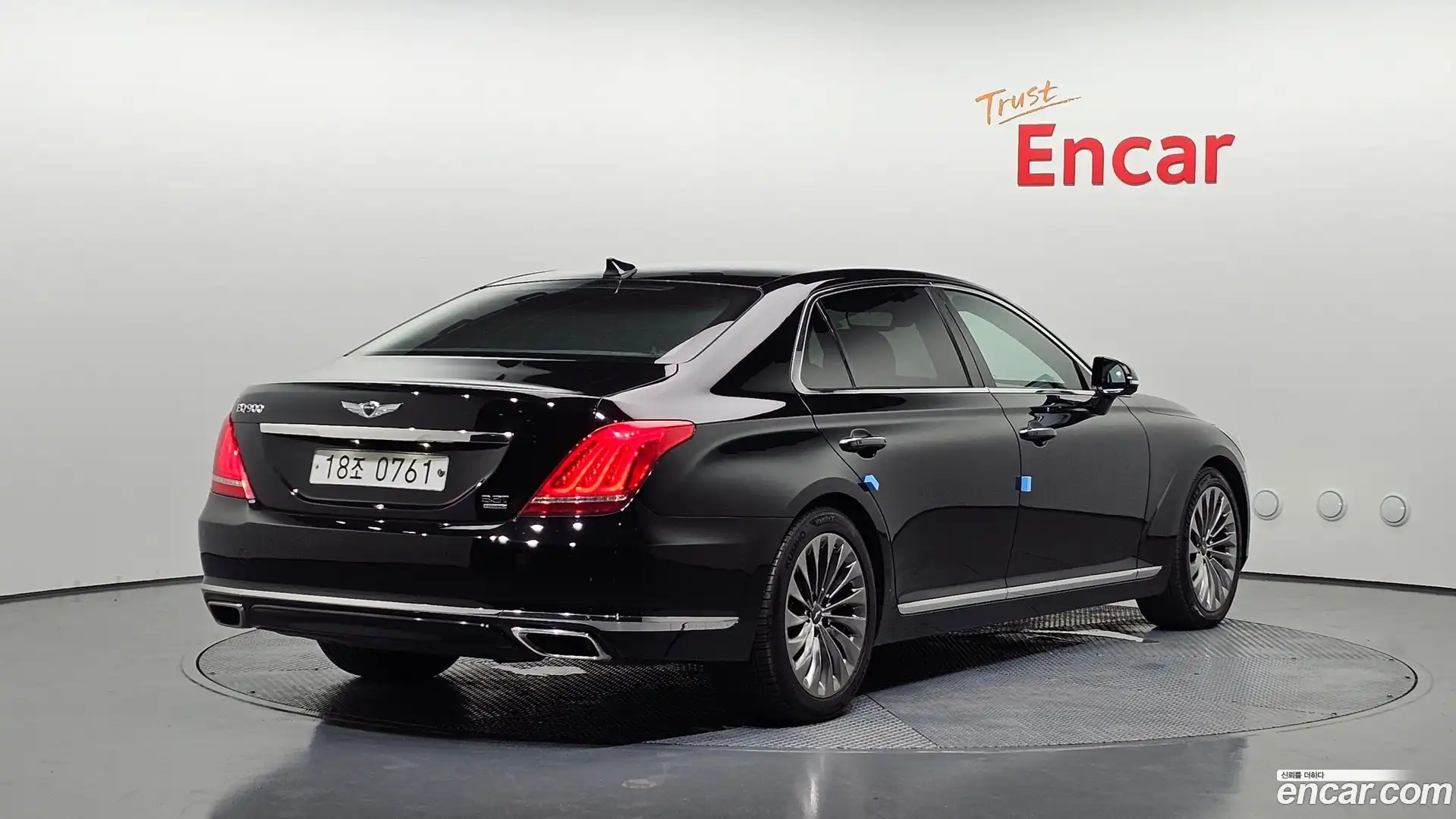 EQ900 Genesis 2016.5-OUTER-002