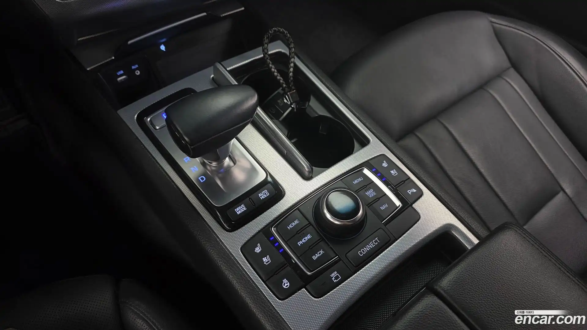 G80 Genesis 2018.1-INNER-009