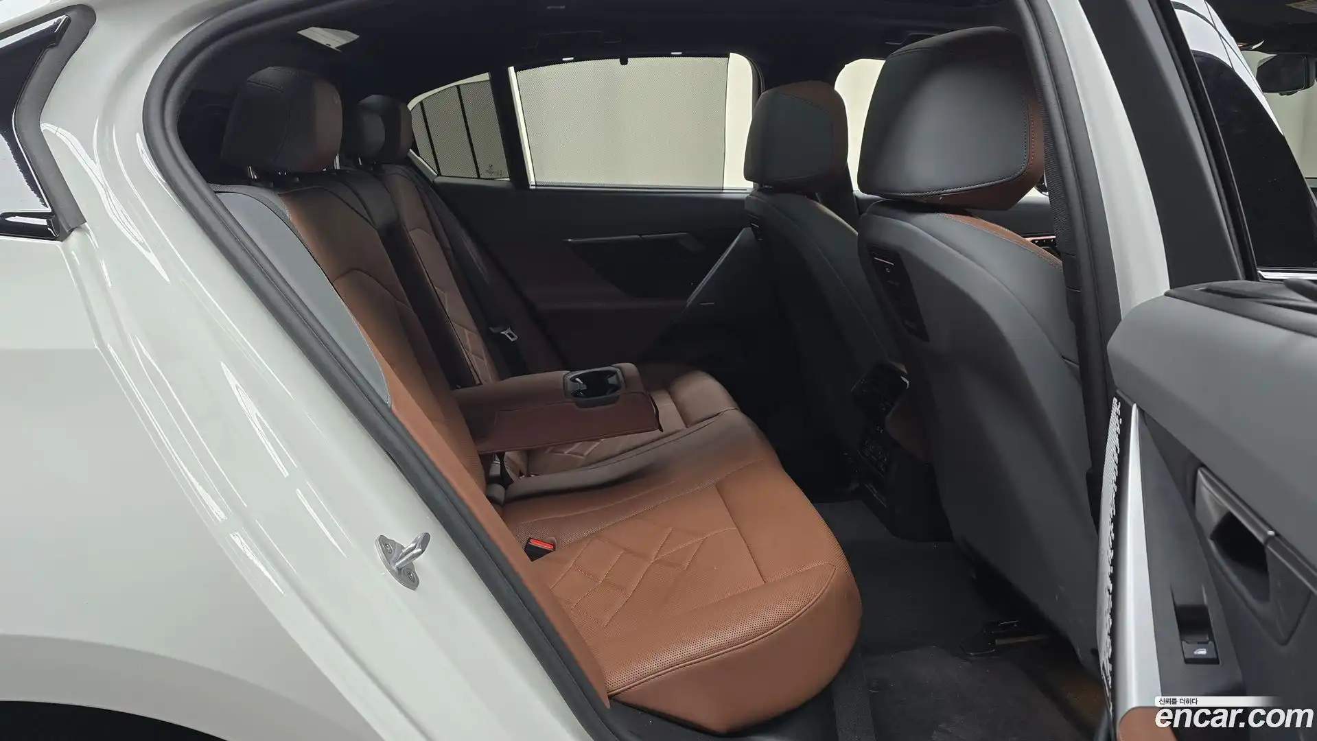 5-Series BMW 2025.4-OPTION-015