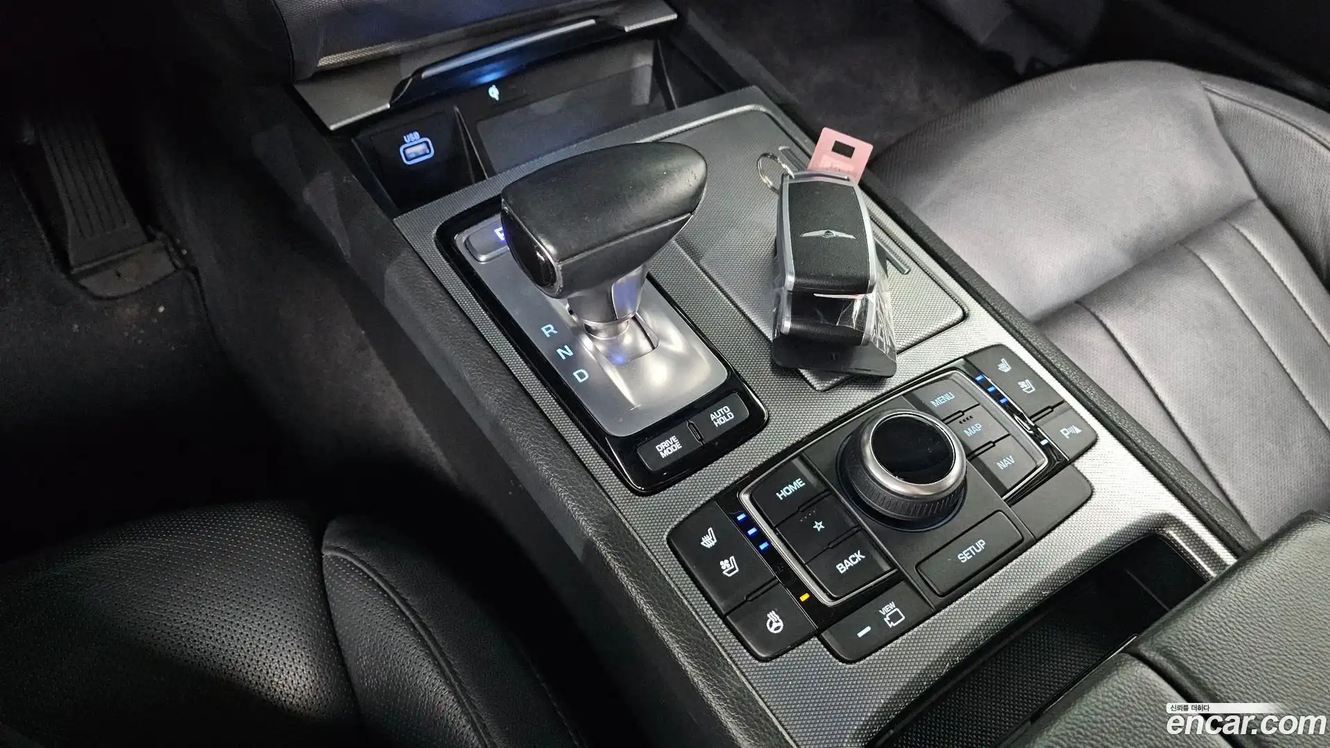 G80 Genesis 2019.0-INNER-009