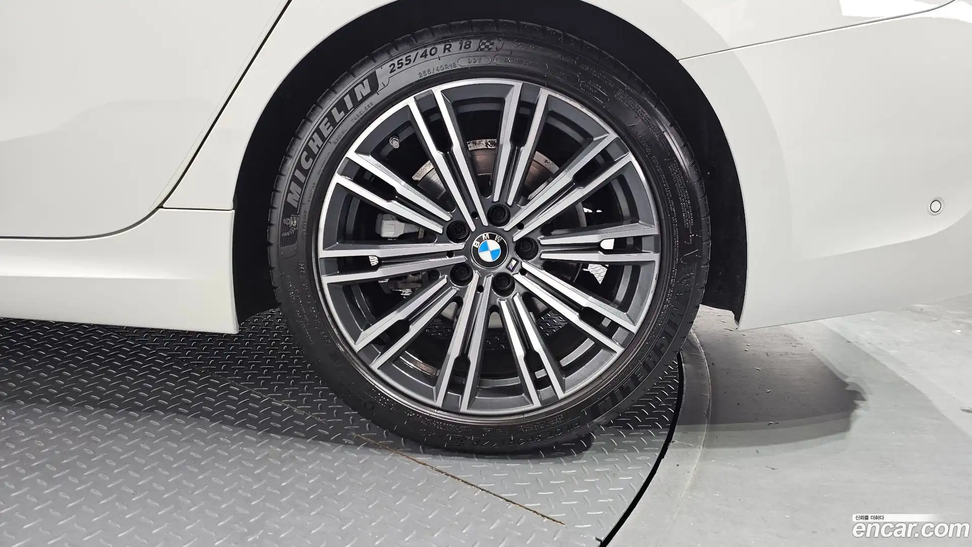 3-Series BMW 2021.5-OUTER-031