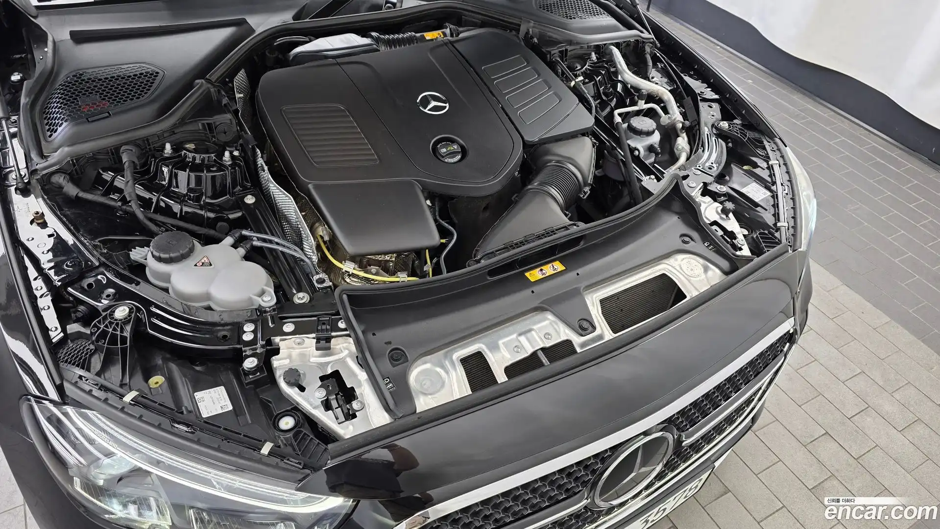 E-Class Mercedes-Benz 2024.5-OUTER-006