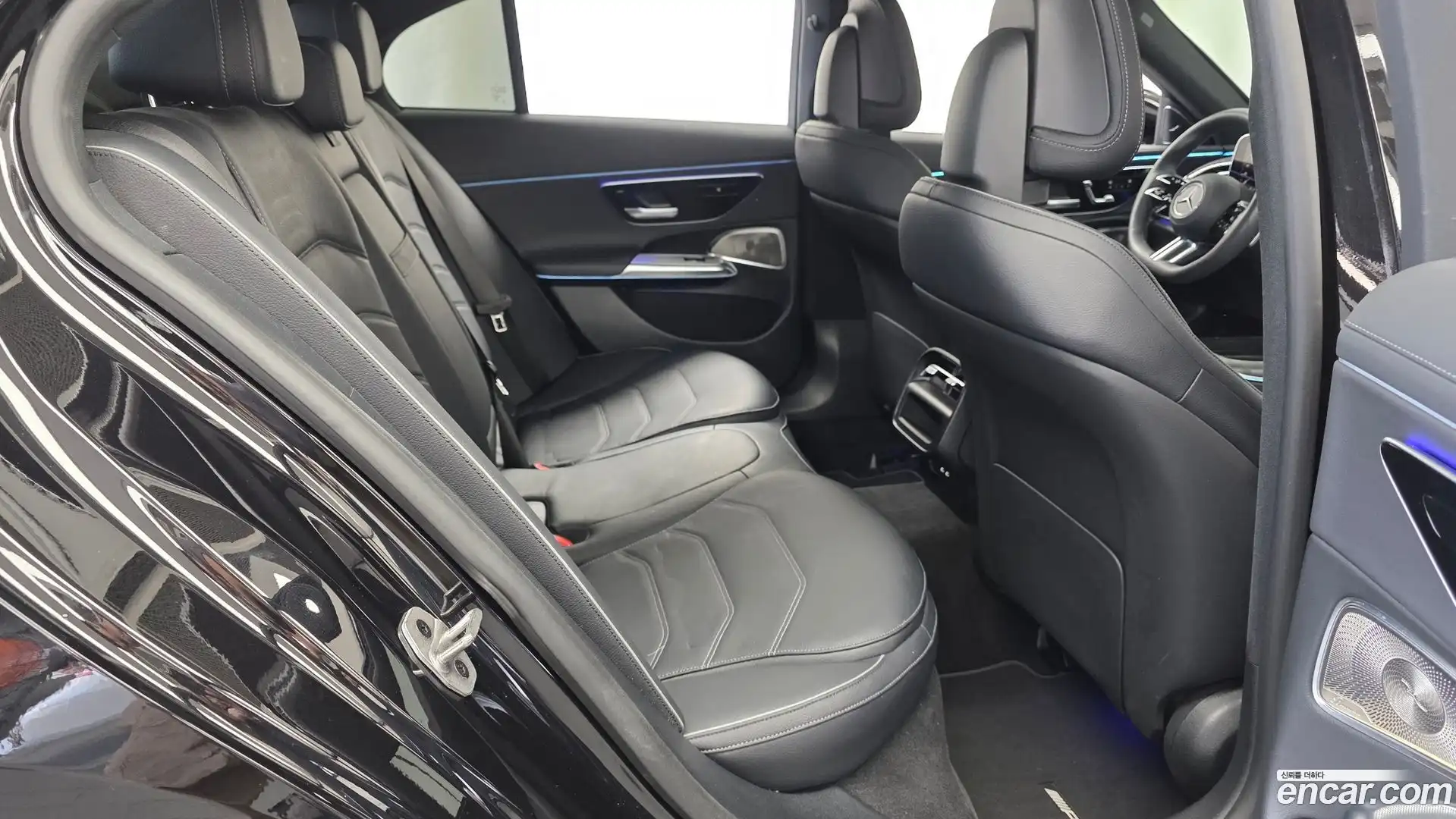 E-Class Mercedes-Benz 2024.5-OPTION-015