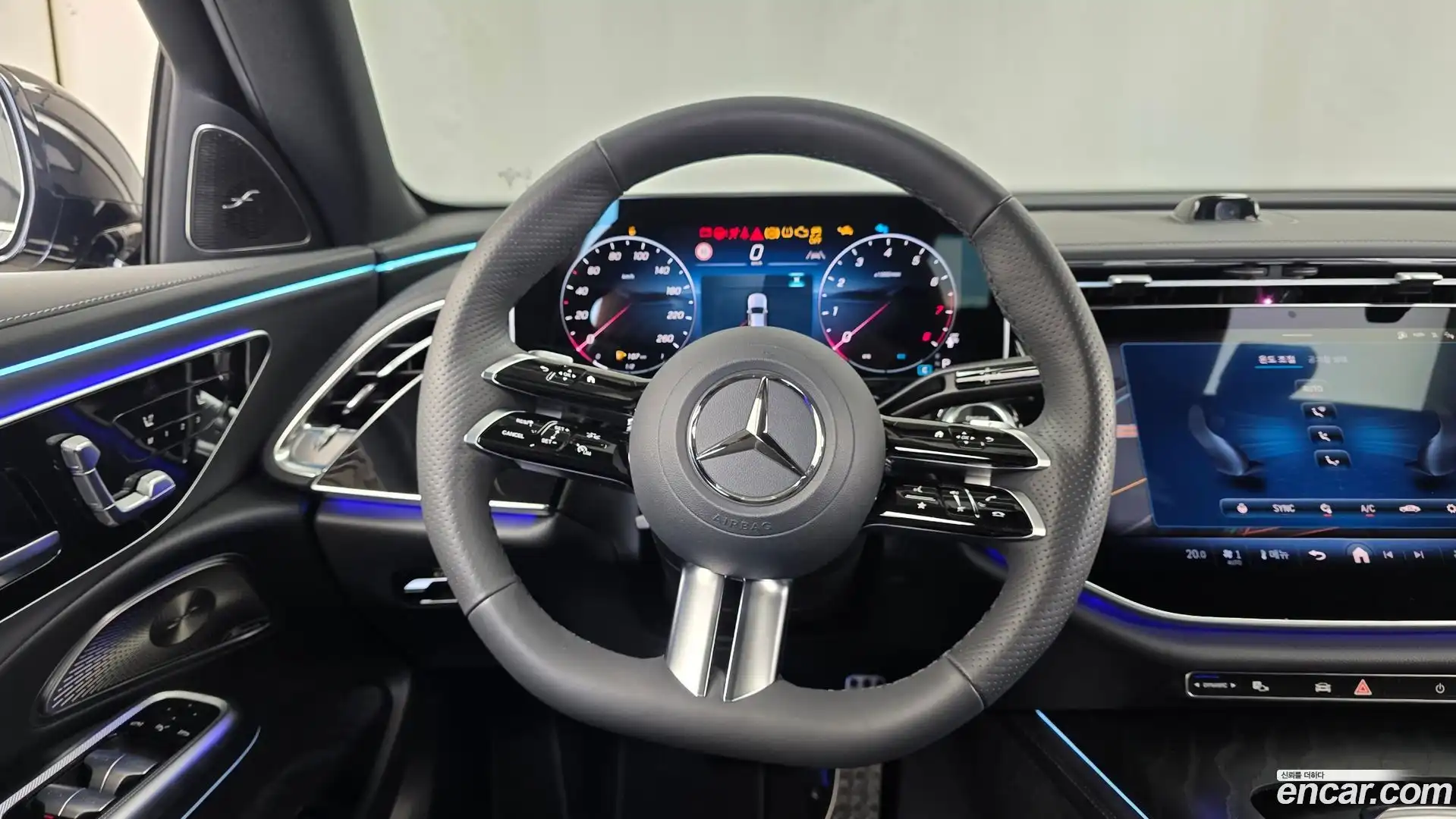 E-Class Mercedes-Benz 2024.5-OPTION-016