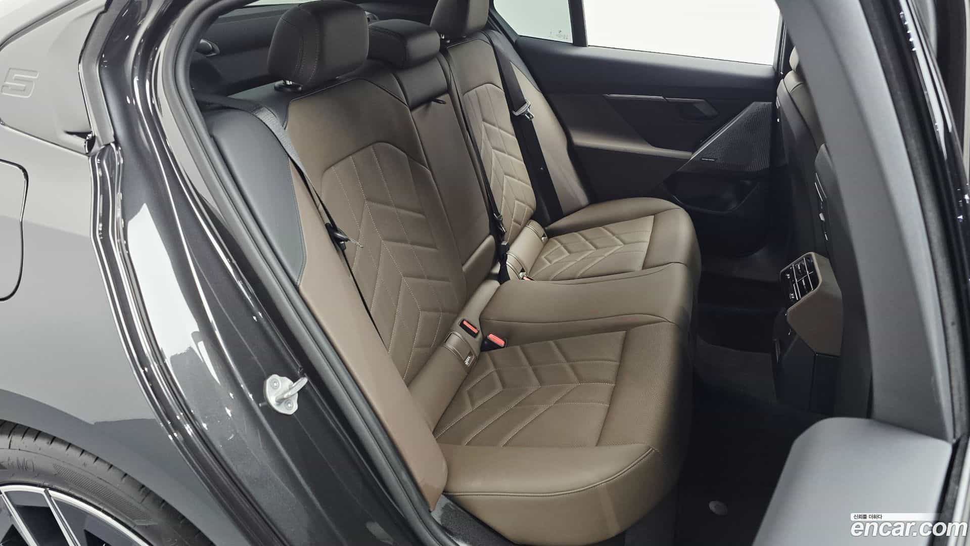5-Series BMW 2025.11-OPTION-016