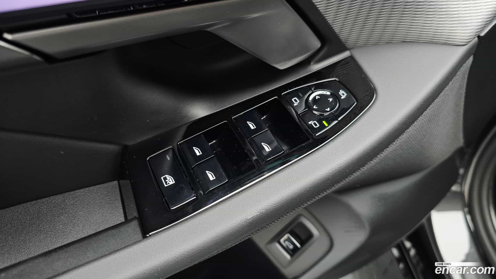 5-Series BMW 2025.11-OPTION-041