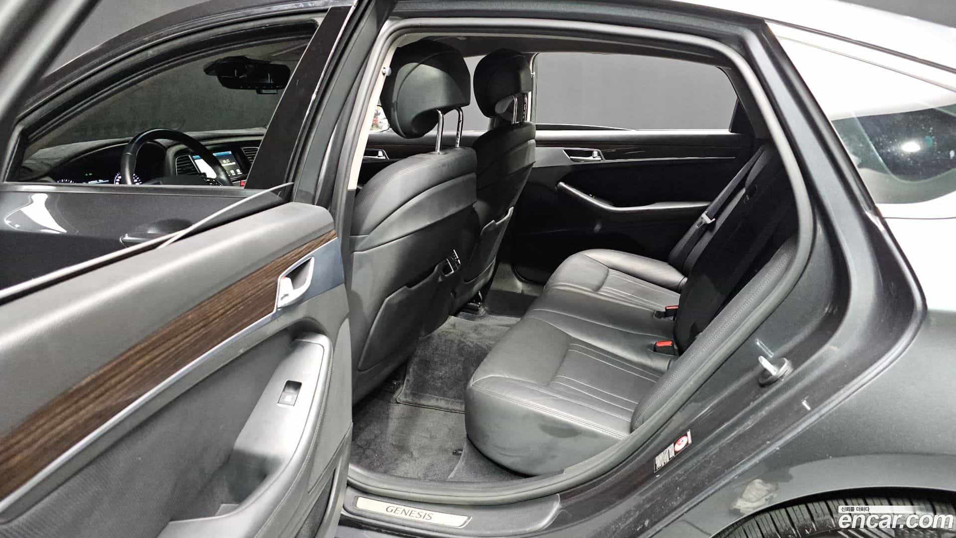 G80 Genesis 2017.3-OPTION-023