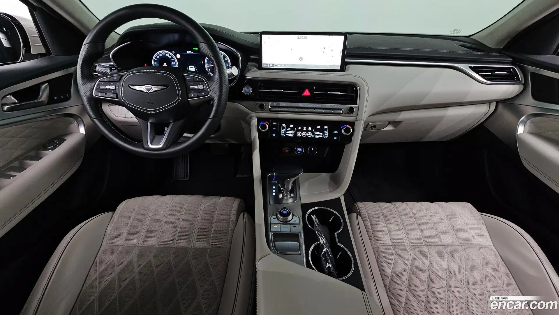 G70 Genesis 2023.7-INNER-007