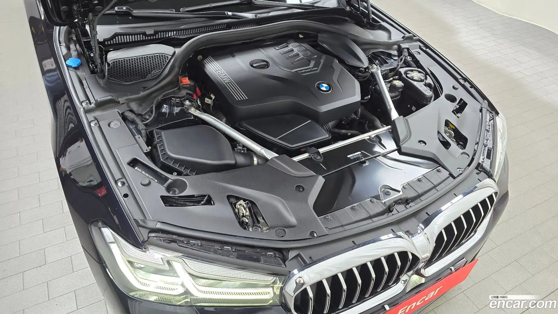 5-Series BMW 2022.7-OUTER-006