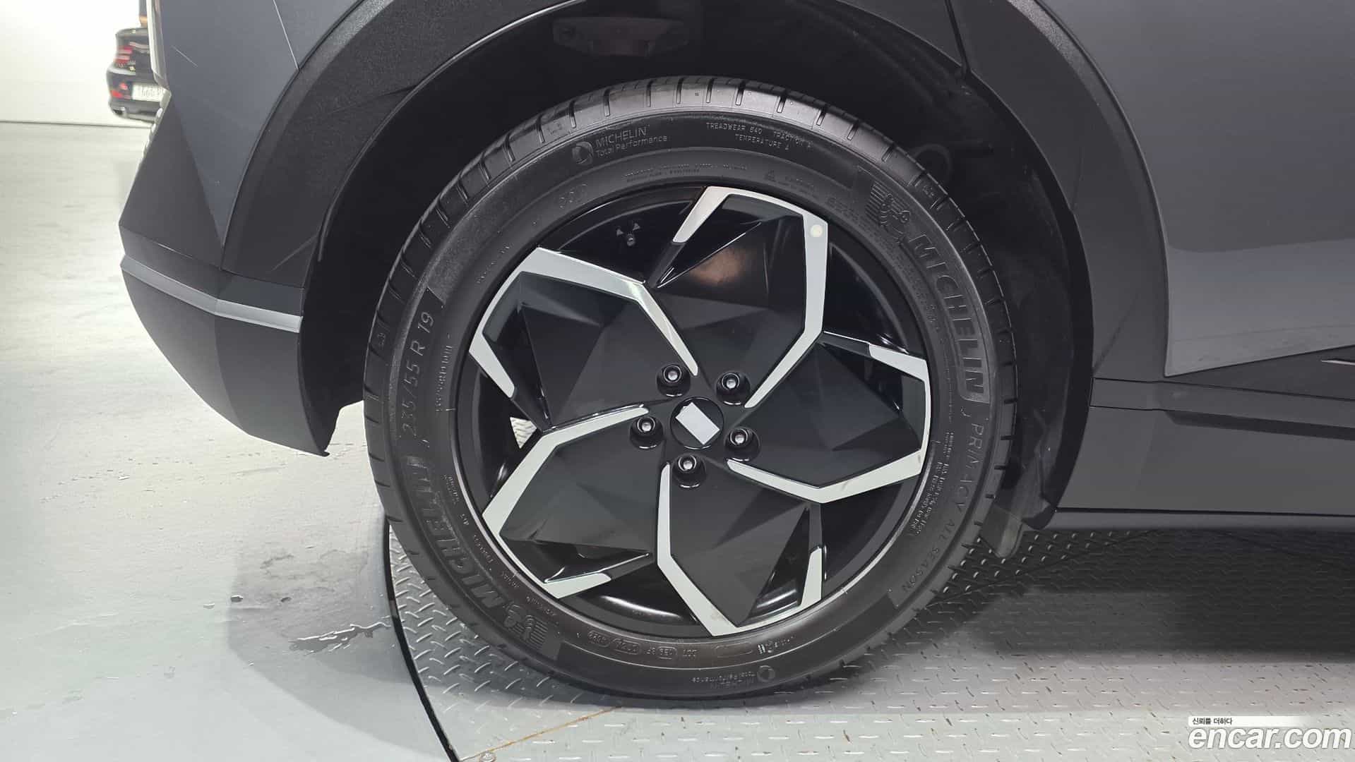 Ioniq5 Hyundai 2023.4-OUTER-005