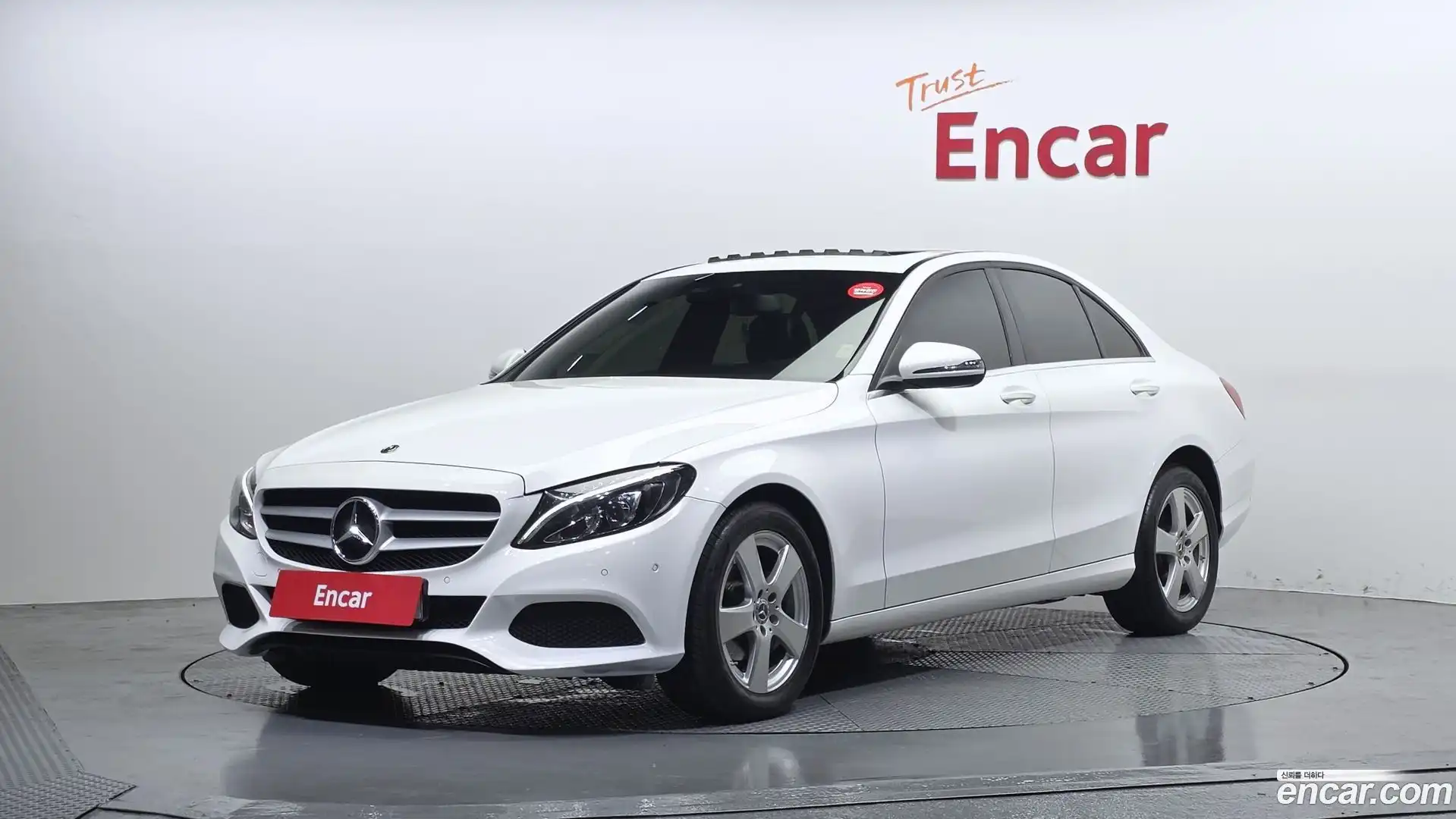 C-Class Mercedes-Benz 2018.0-OUTER-001