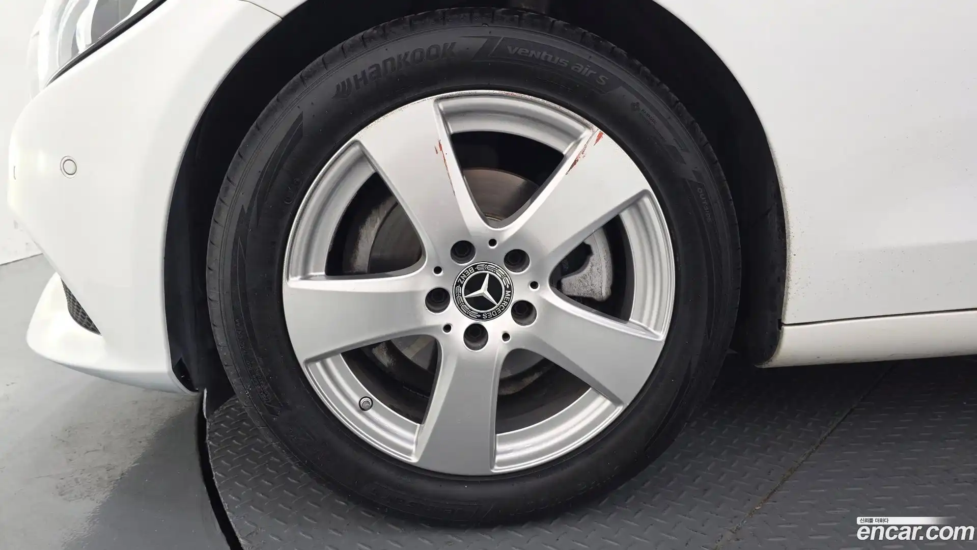 C-Class Mercedes-Benz 2018.0-OUTER-005