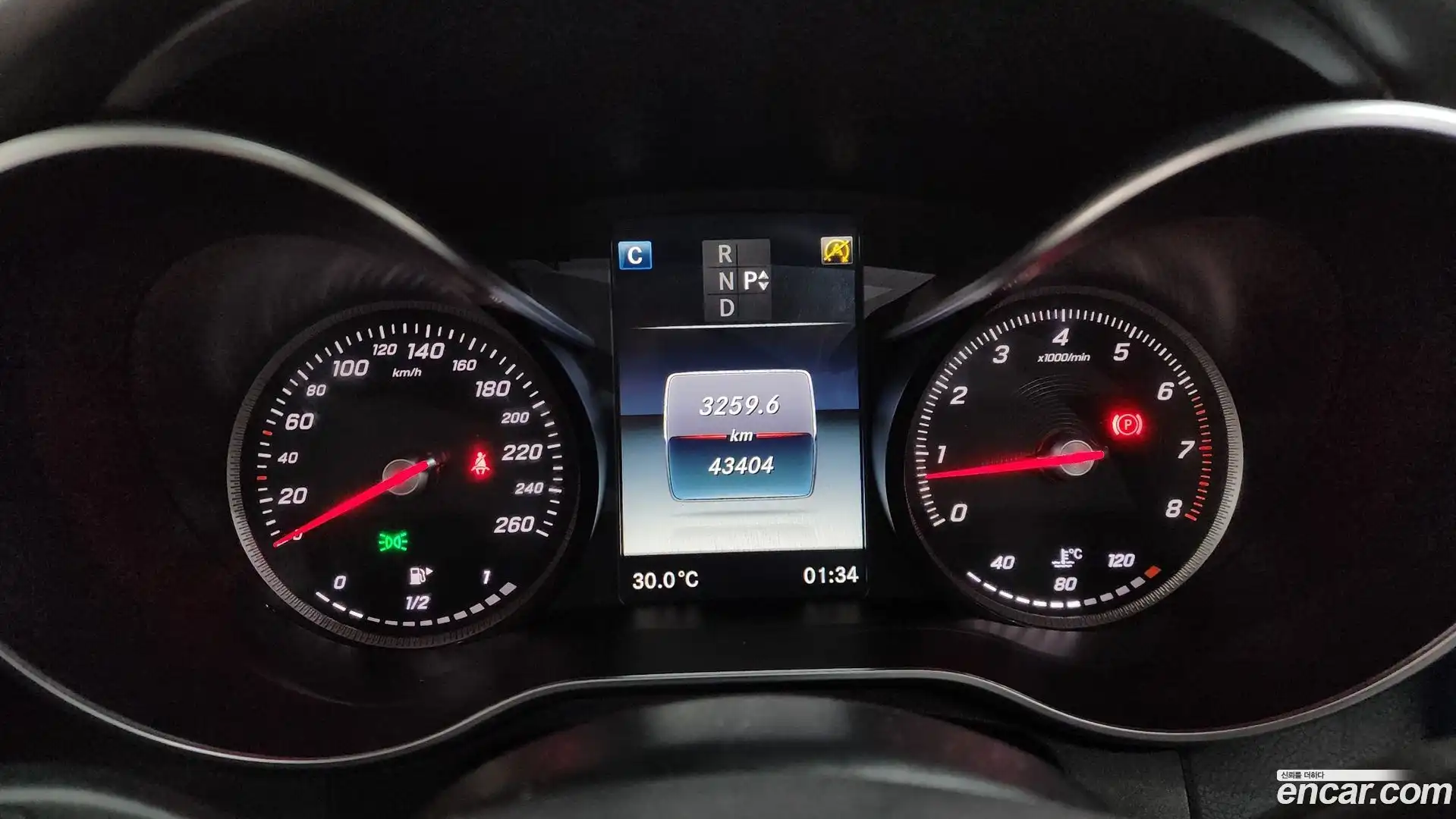 C-Class Mercedes-Benz 2016.6-INNER-008