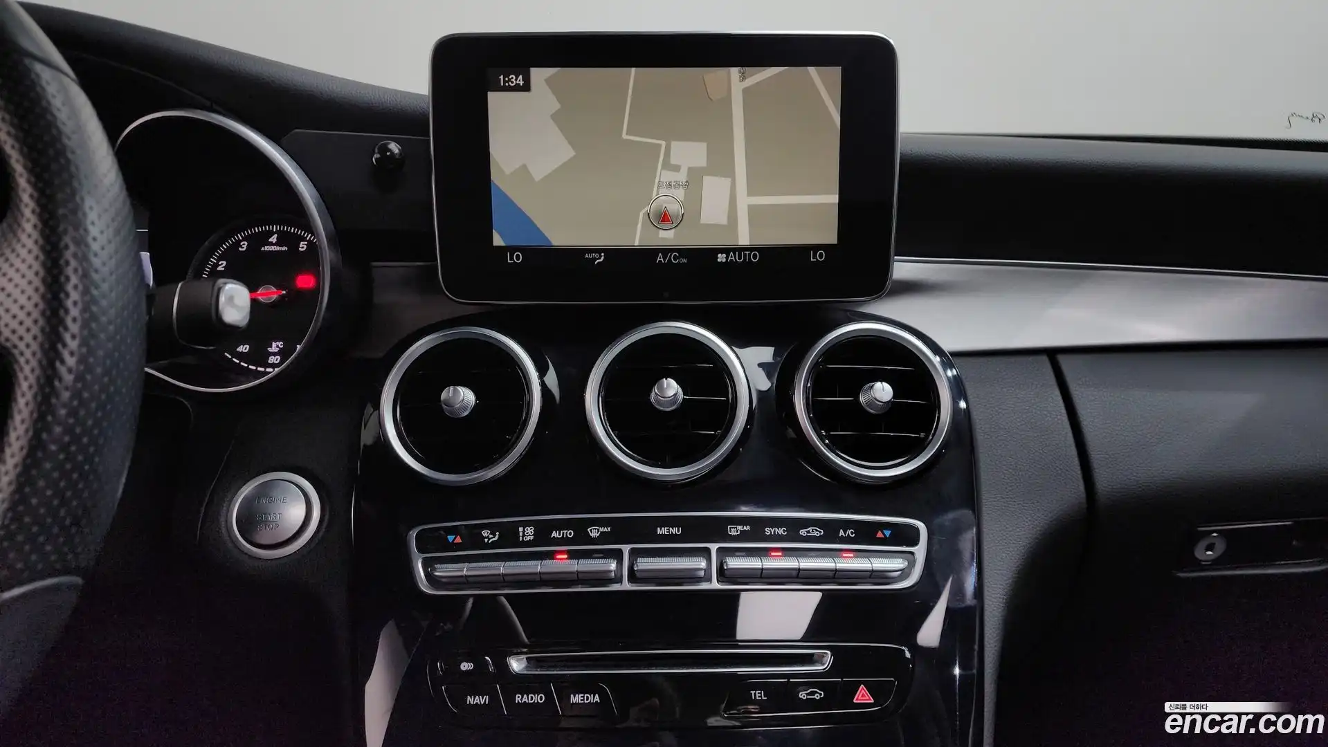 C-Class Mercedes-Benz 2016.6-OPTION-017