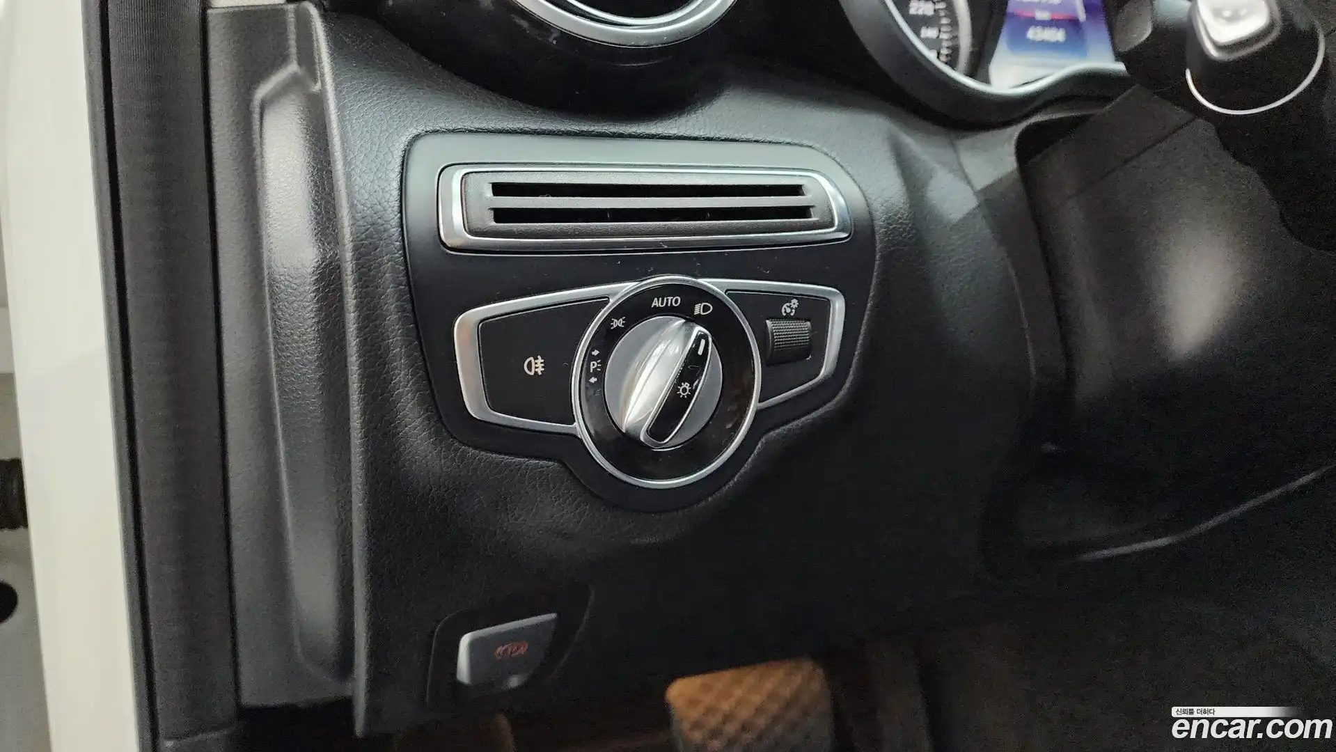 C-Class Mercedes-Benz 2016.6-OPTION-020