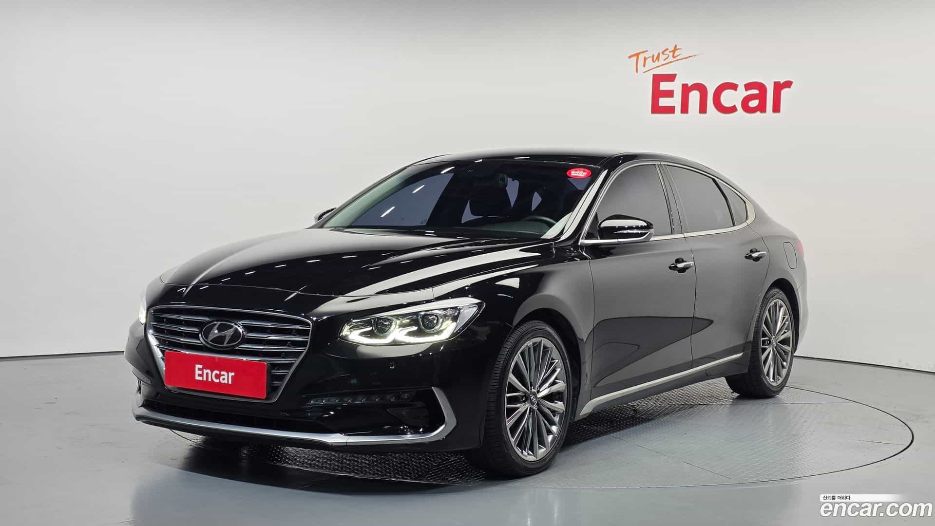 Grandeur Hyundai 2017.11-OUTER-001