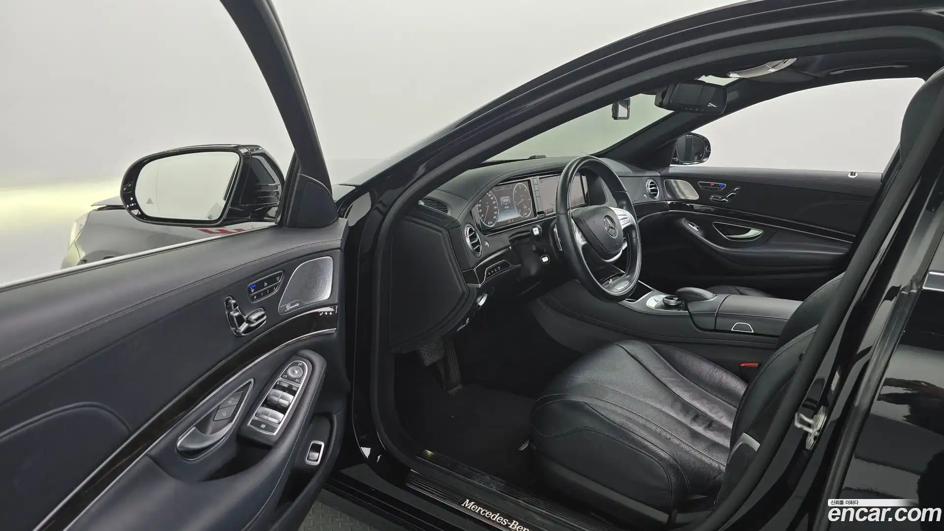 S-Class Mercedes-Benz 2014.8-INNER-010