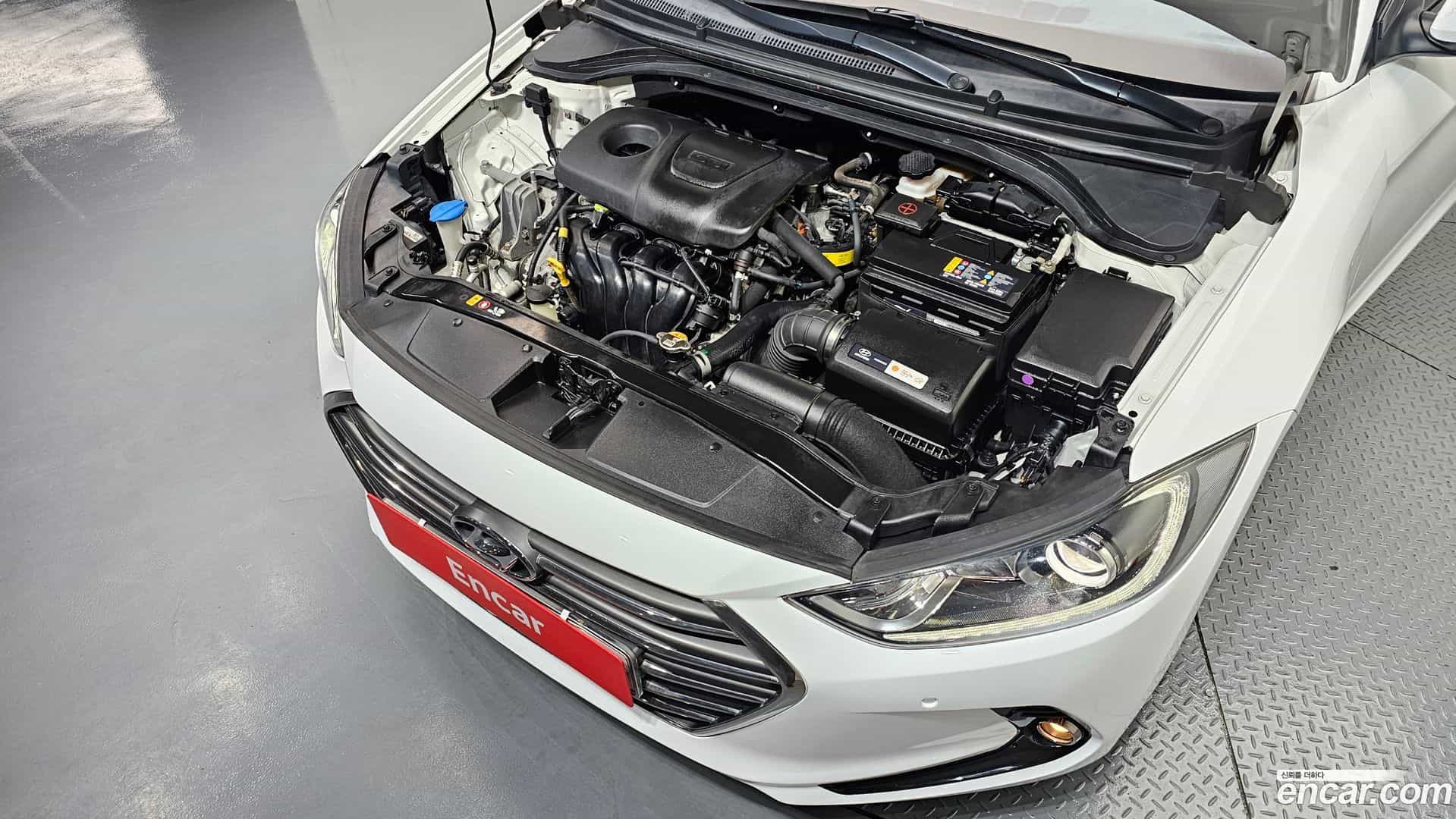 AVANTE Hyundai 2017.7-OUTER-006