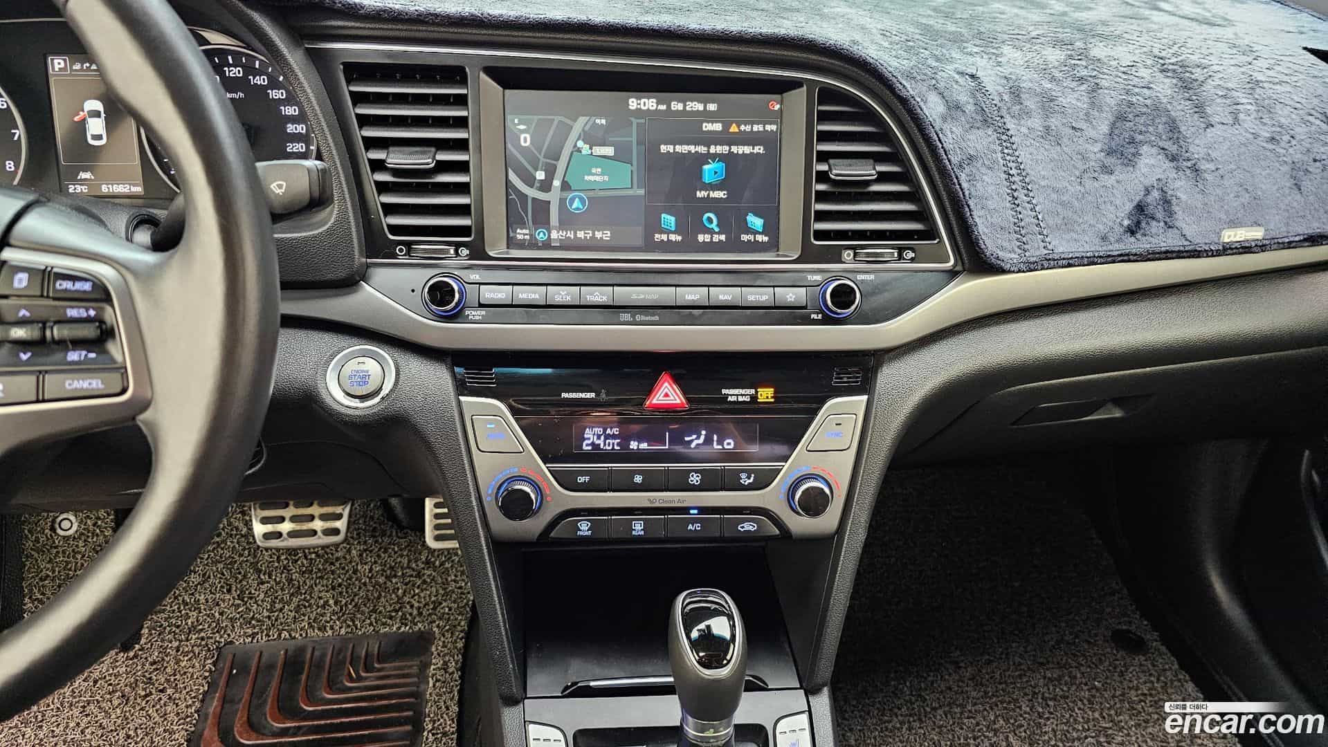 AVANTE Hyundai 2017.7-OPTION-018