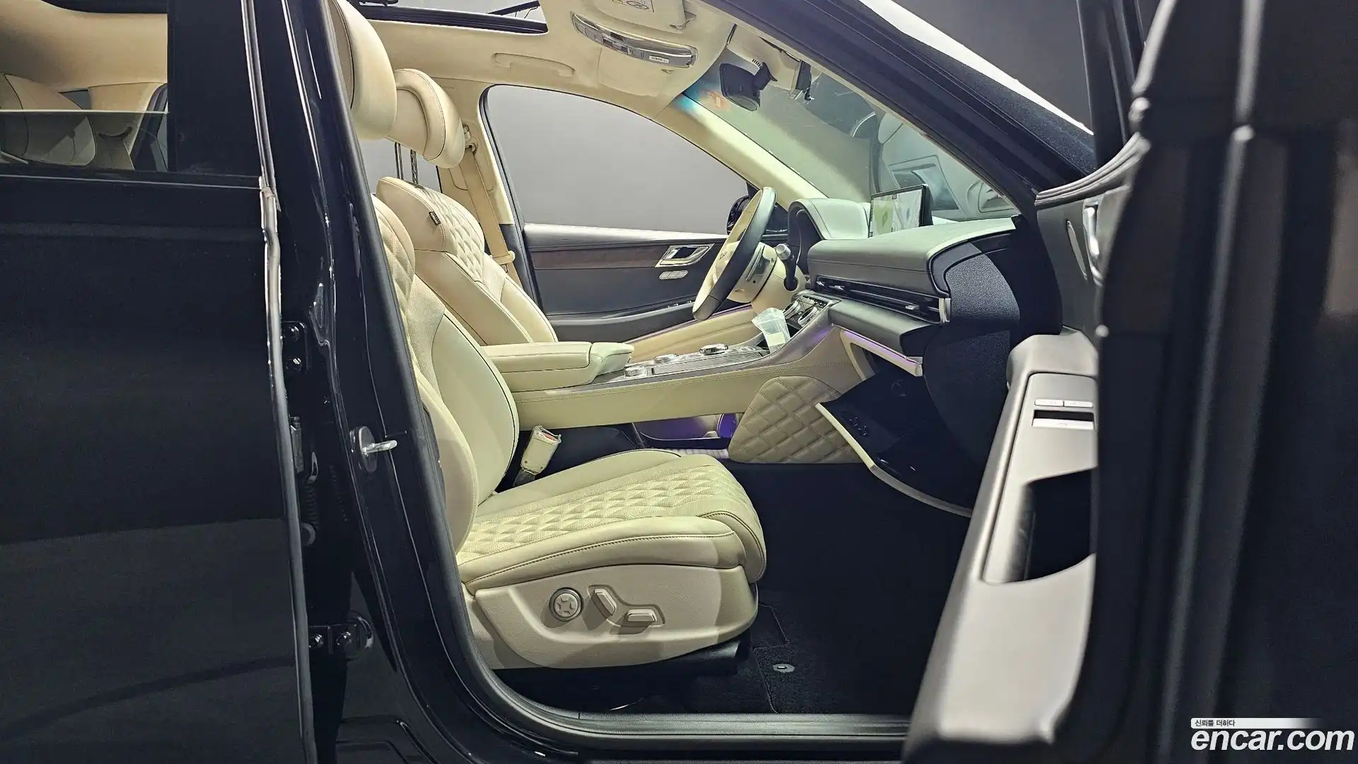 GV80 Genesis 2023.4-INNER-036