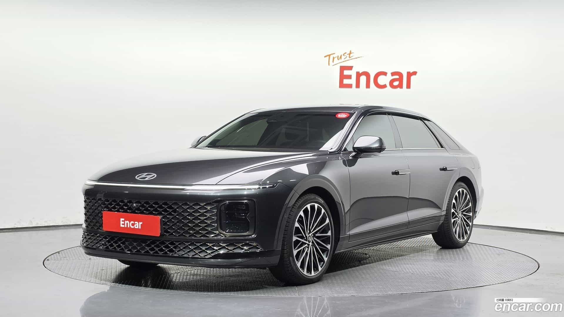 Grandeur Hyundai 2023.2-OUTER-001