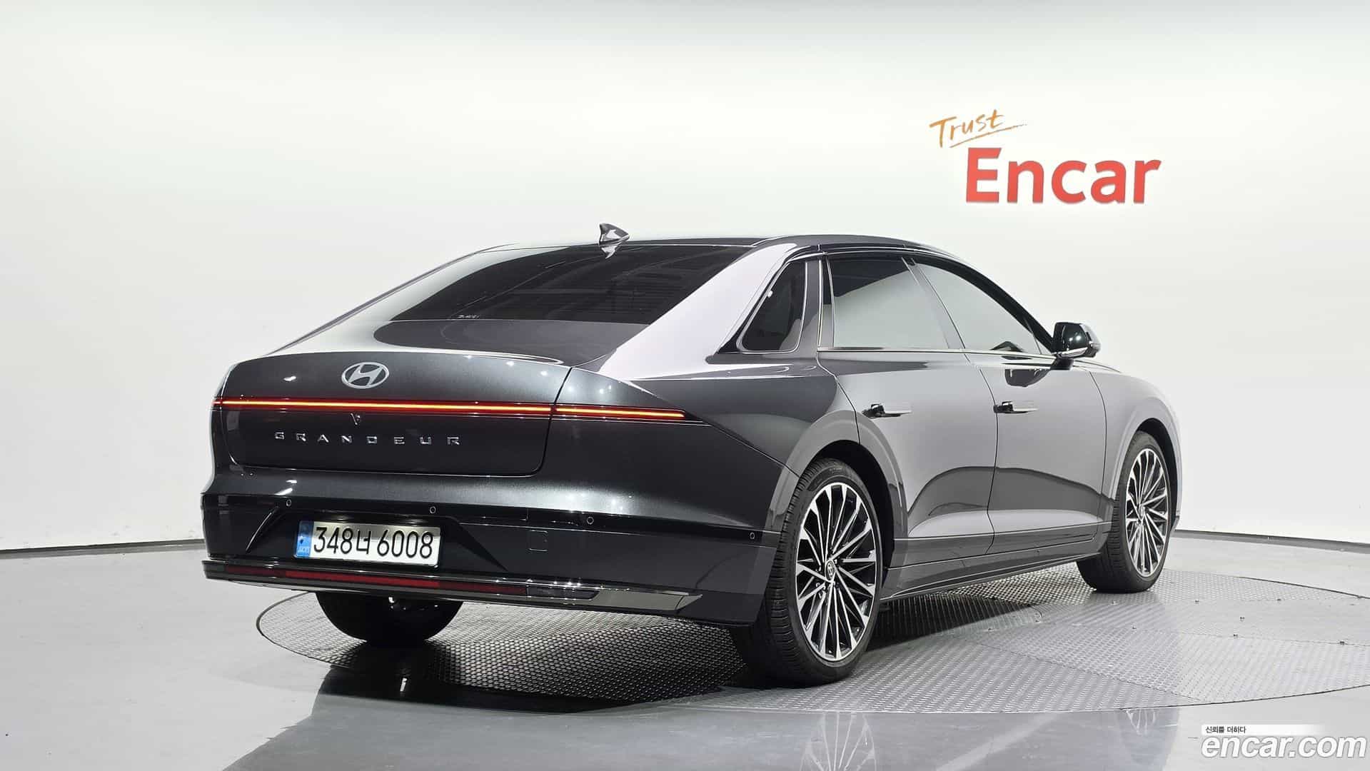 Grandeur Hyundai 2023.2-OUTER-002