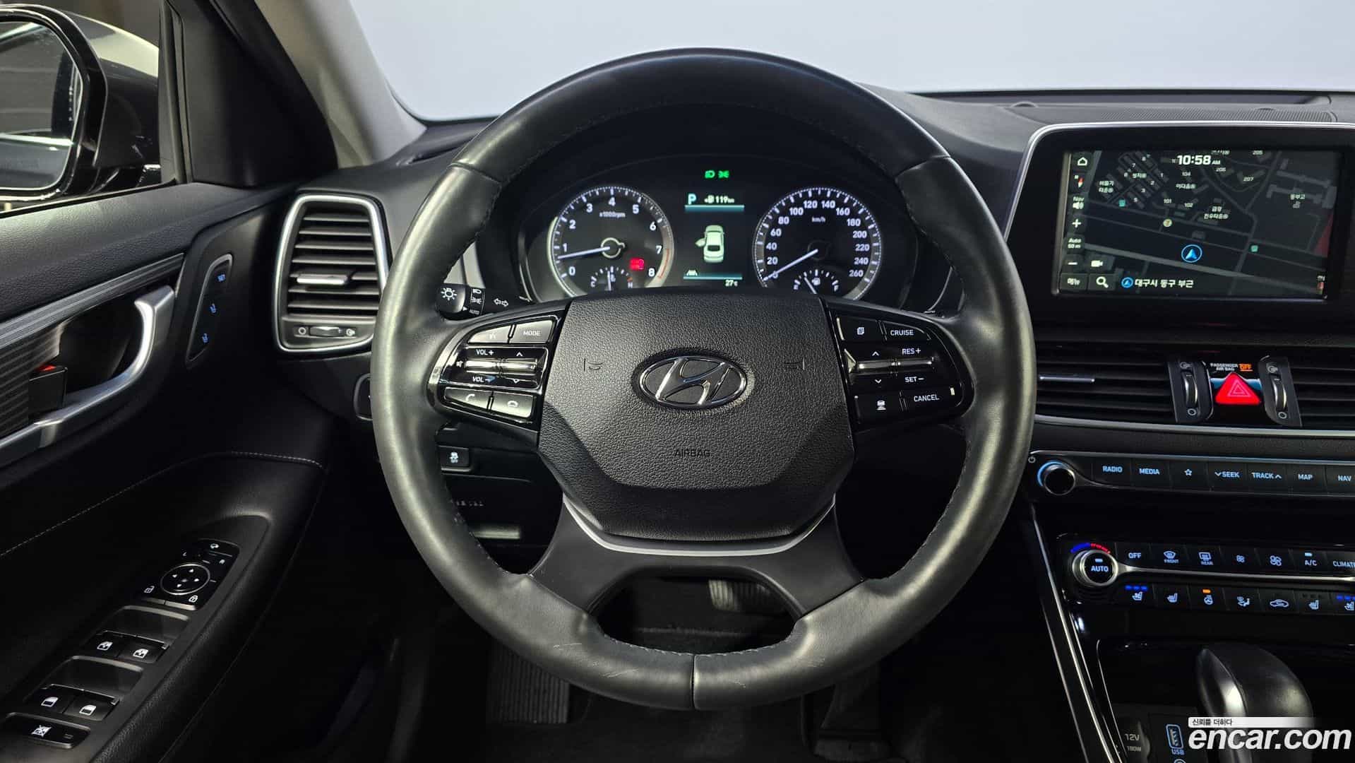 Grandeur Hyundai 2018.7-OPTION-017