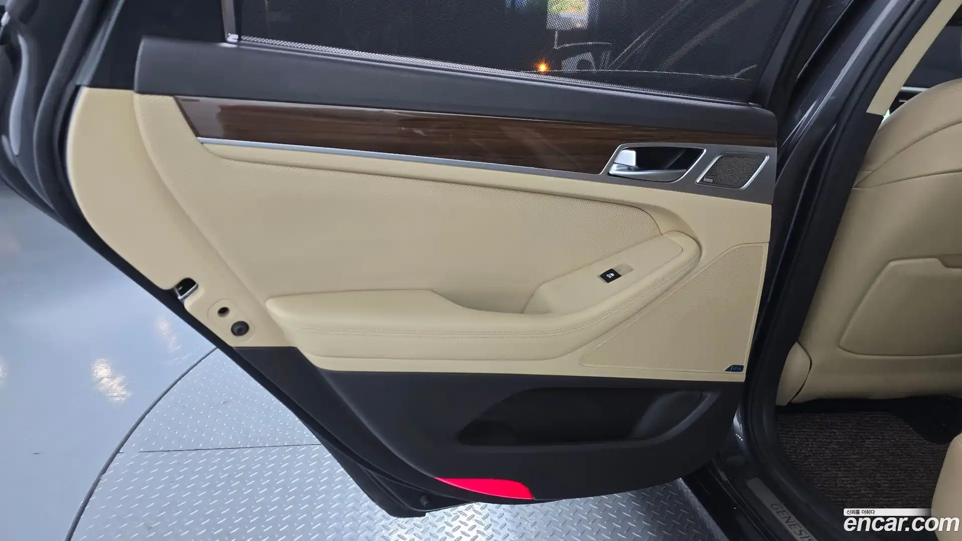 G80 Genesis 2018.5-INNER-035