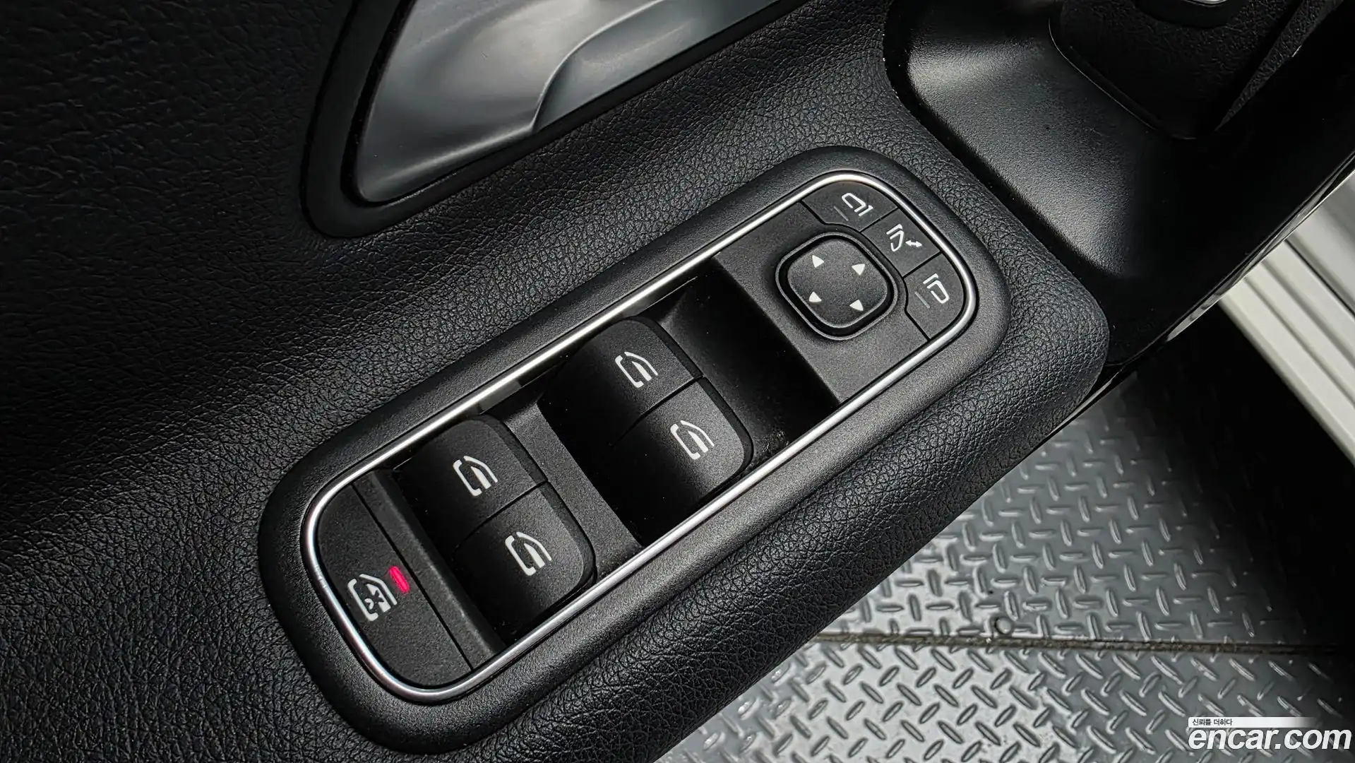 A-Class Mercedes-Benz 2020.1-OPTION-023