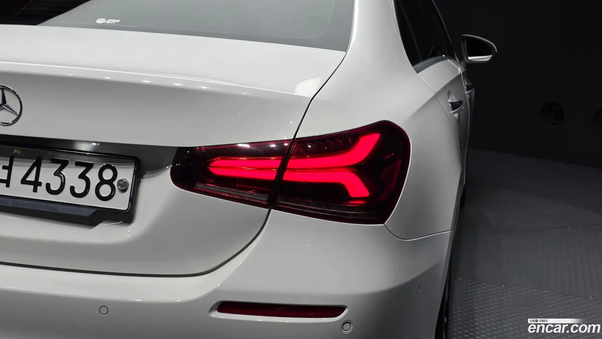 A-Class Mercedes-Benz 2020.1-OUTER-033