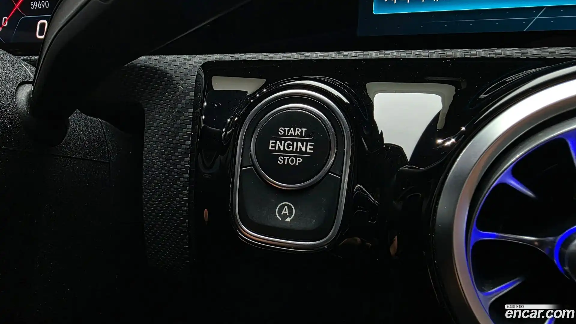 A-Class Mercedes-Benz 2020.1-OPTION-040