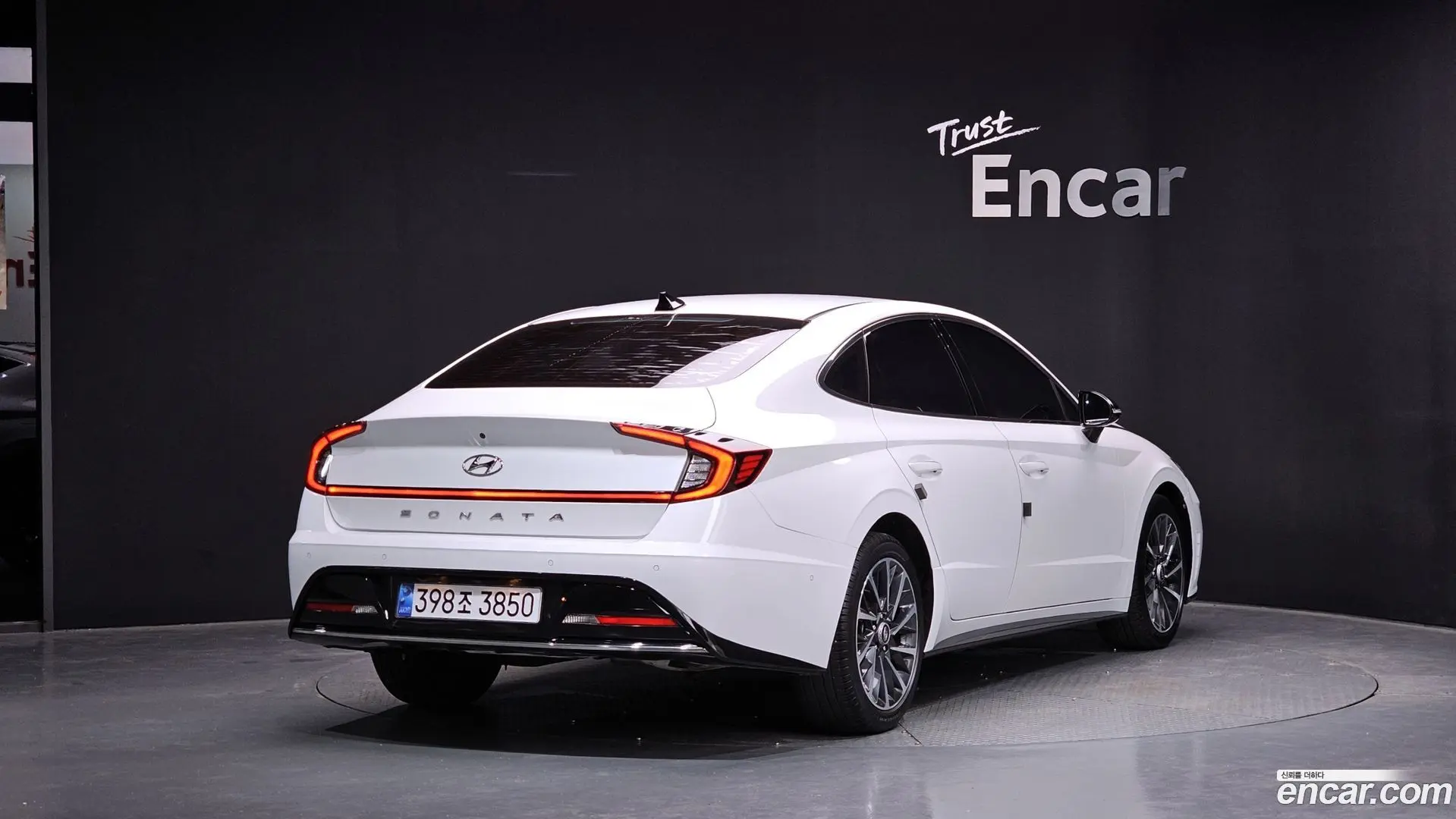 Main__Slider__Photo:Sonata Hyundai 2021.6-1