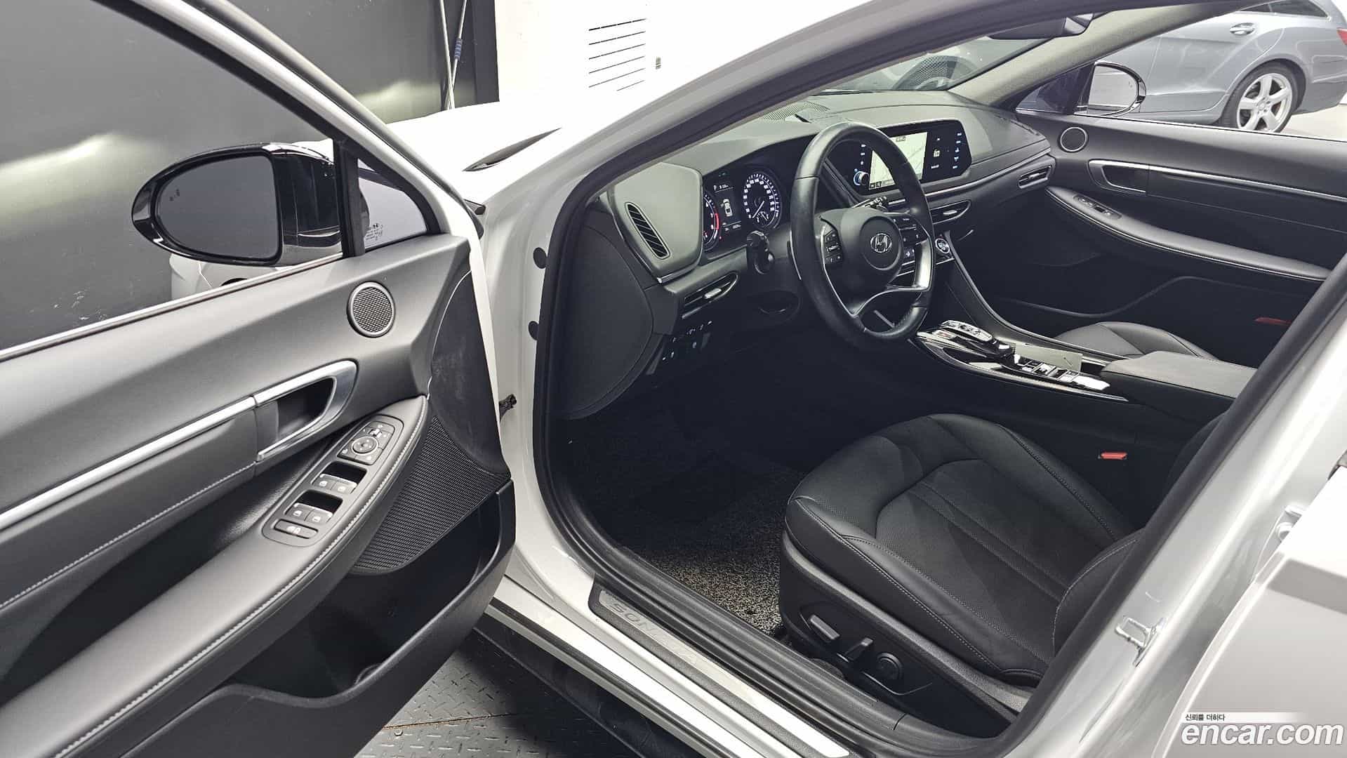 Sonata Hyundai 2021.6-INNER-010