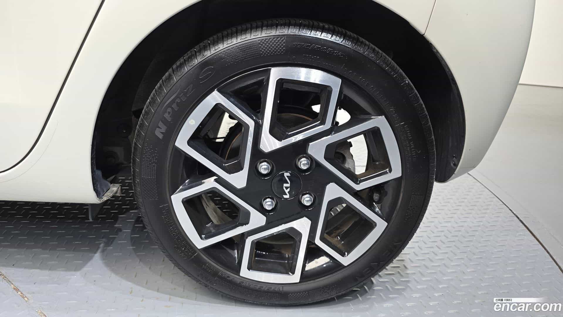 RAY Kia 2023.10-OUTER-031
