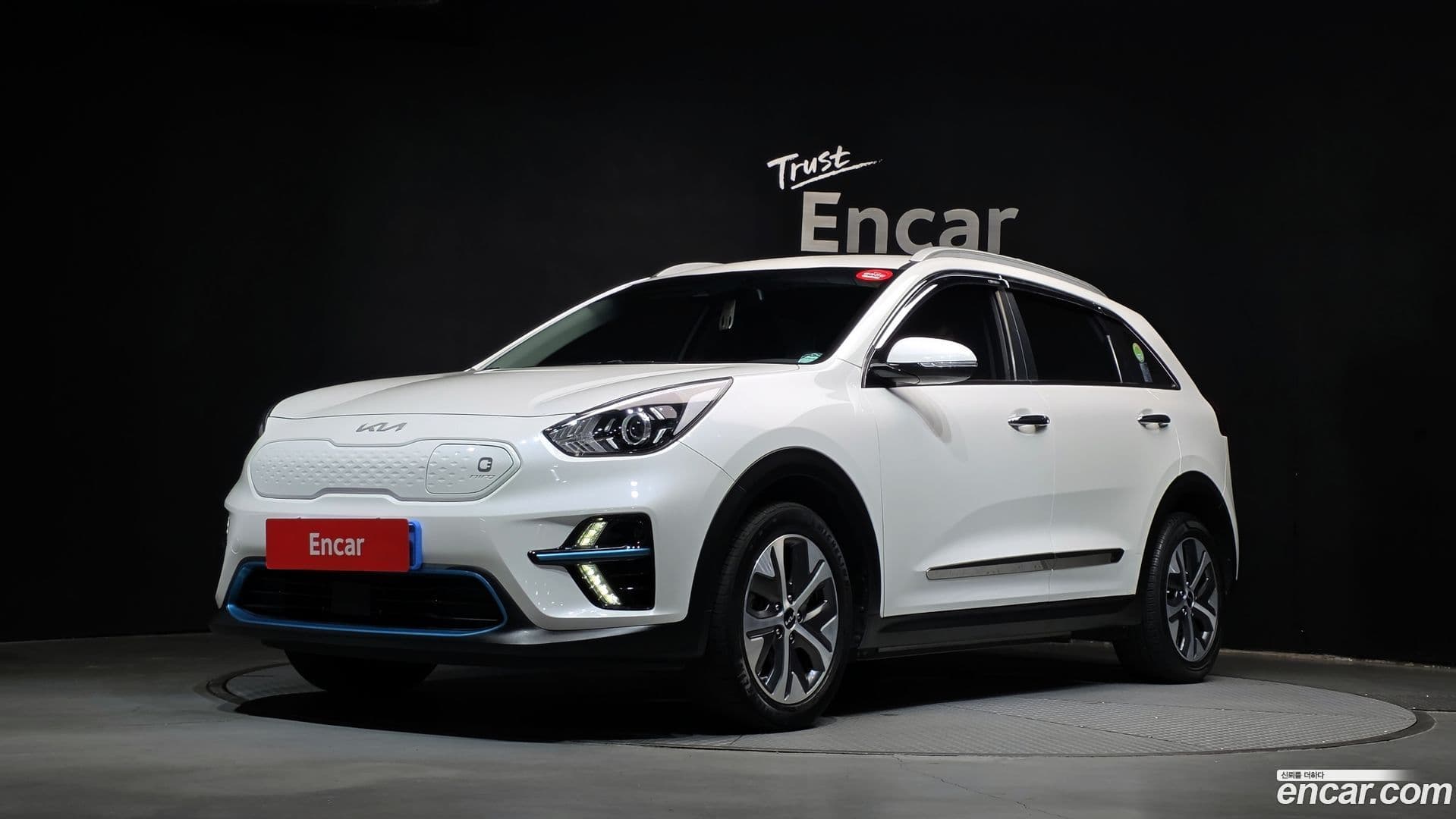 Main__Slider__Photo:Niro Kia 2022.3-0