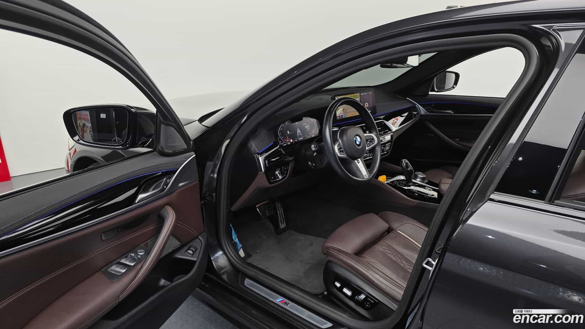5-Series BMW 2023.6-INNER-010