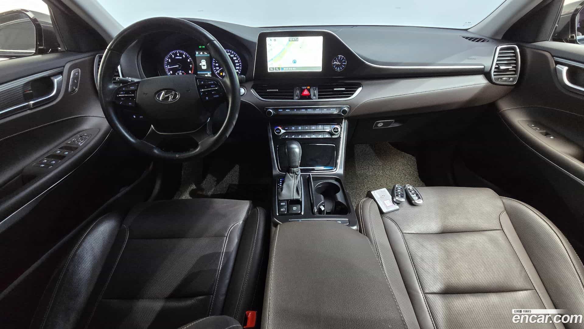 Grandeur Hyundai 2018.11-INNER-007