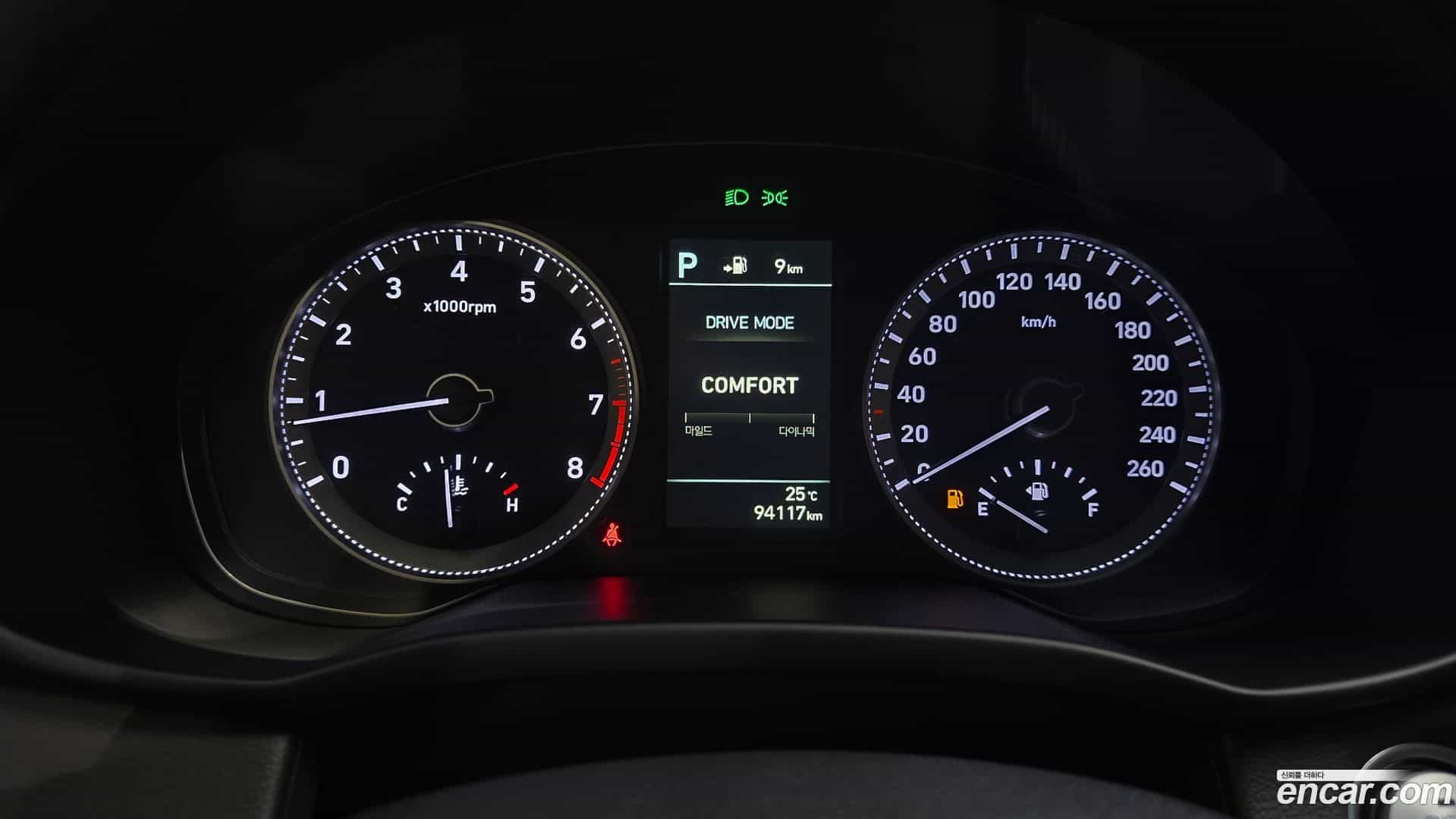 Grandeur Hyundai 2018.11-INNER-008