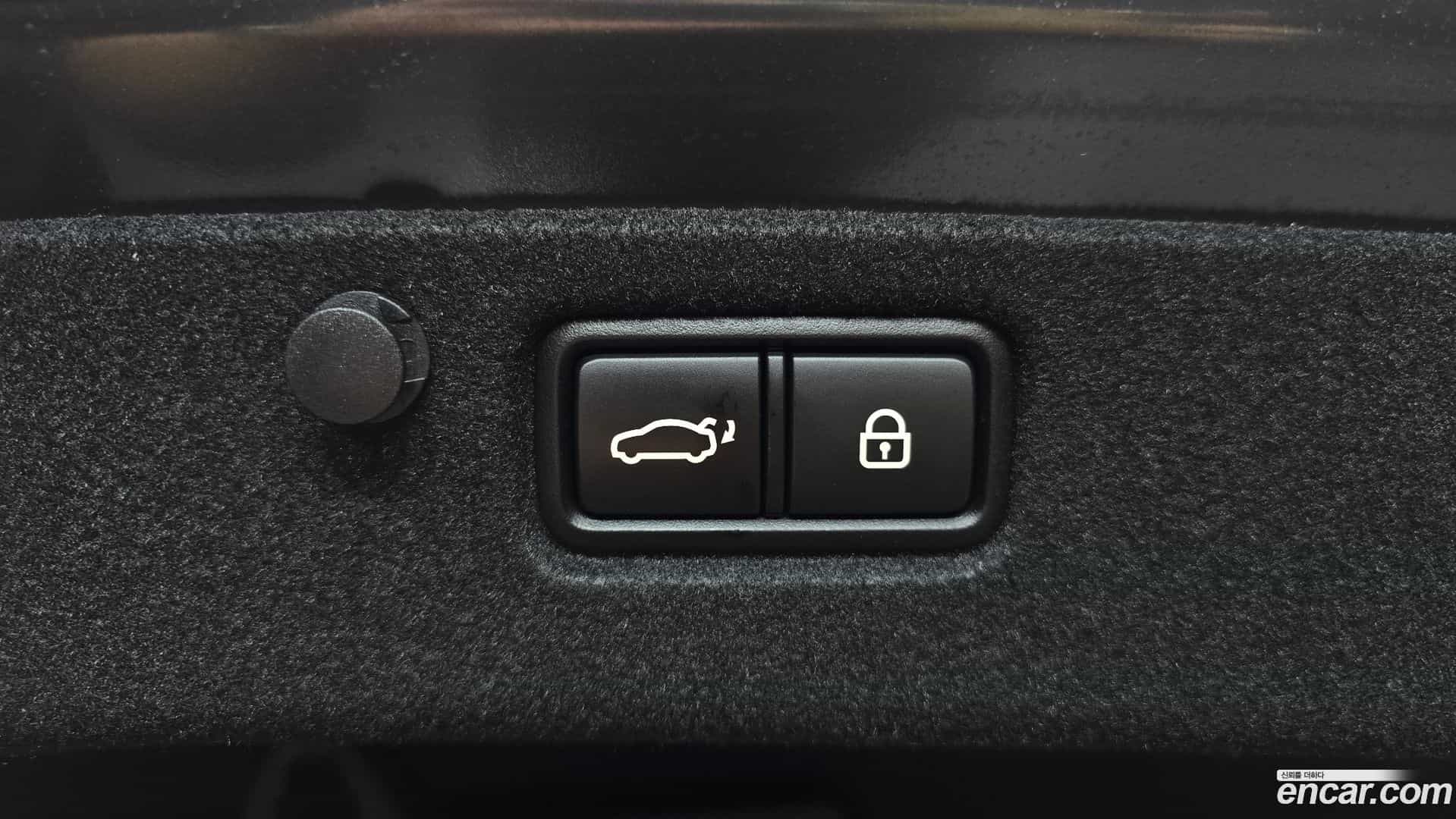Grandeur Hyundai 2018.11-OPTION-022