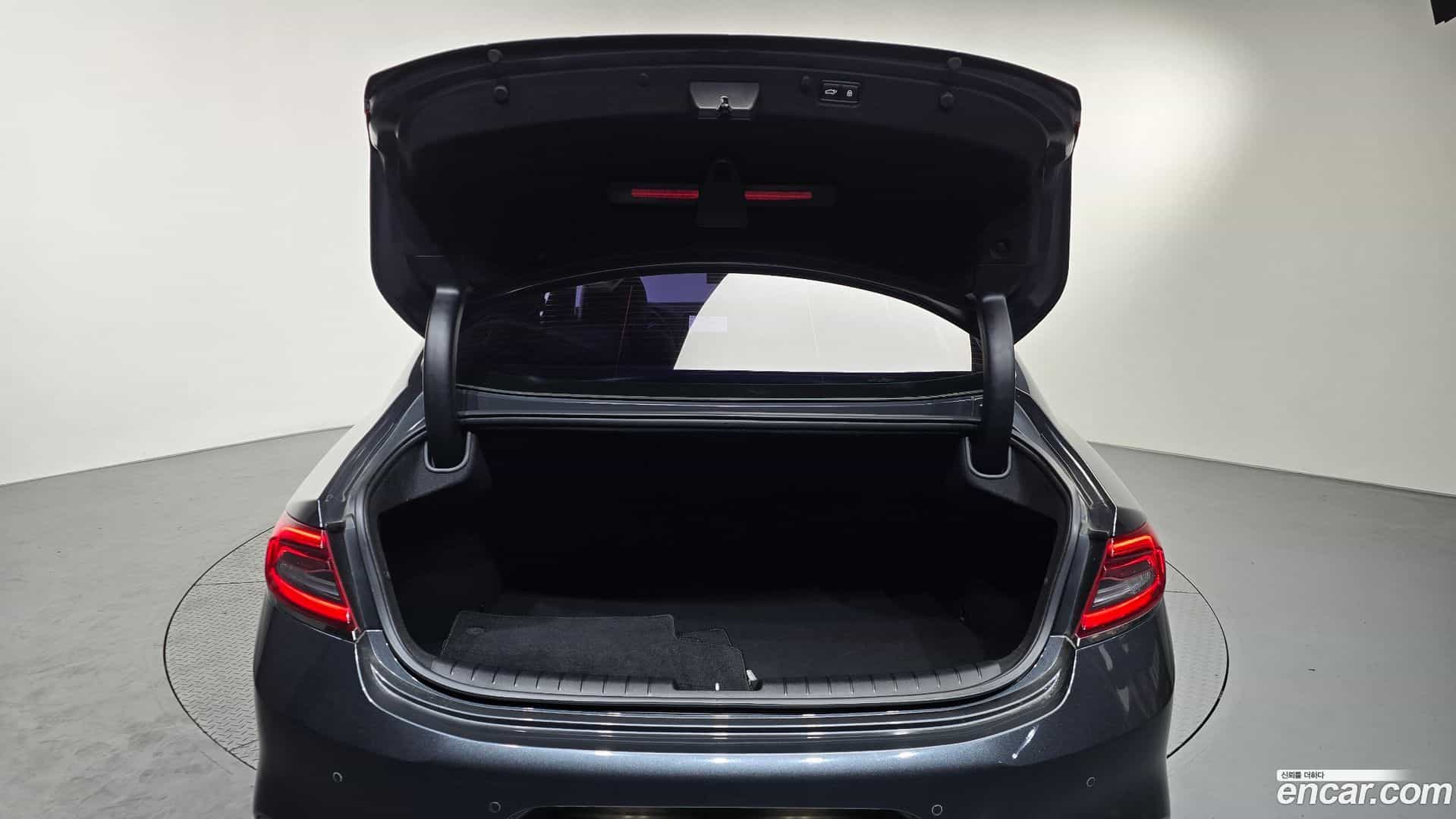 Grandeur Hyundai 2018.11-OPTION-023
