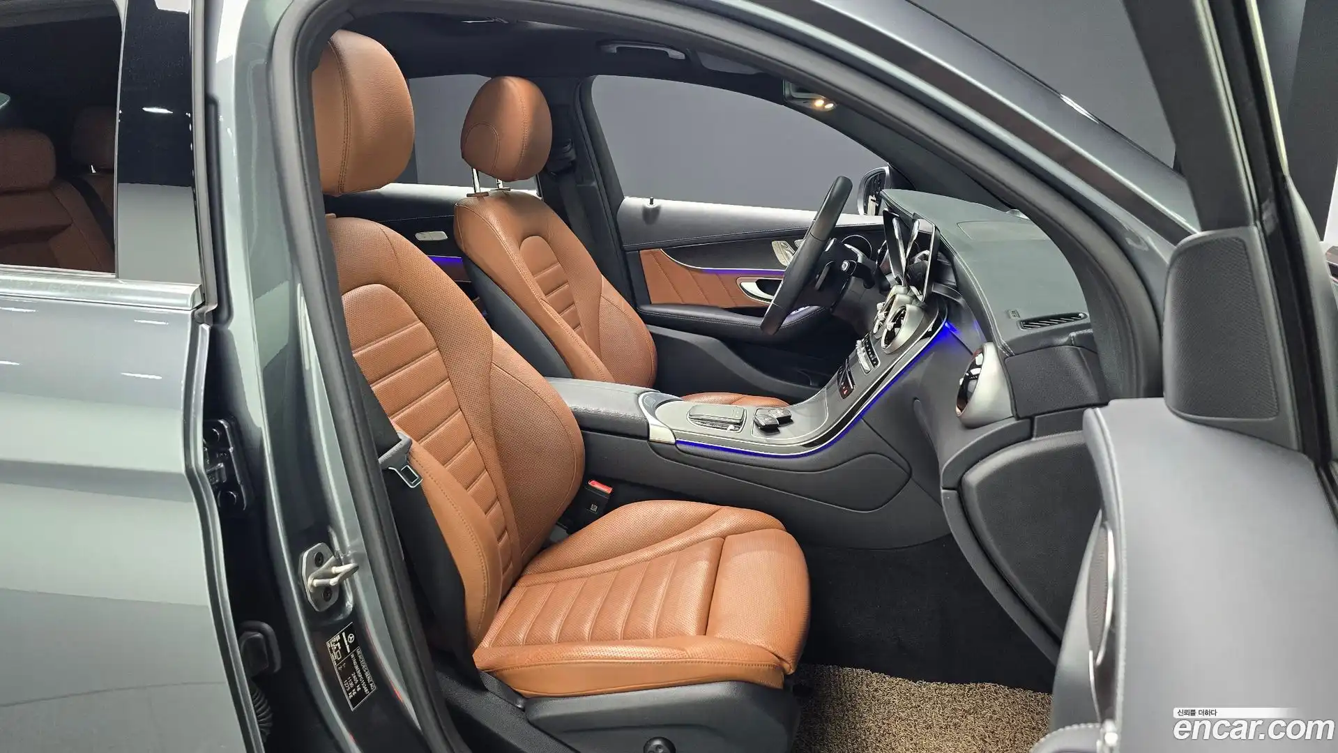 GLC-Class Mercedes-Benz 2023.5-INNER-010