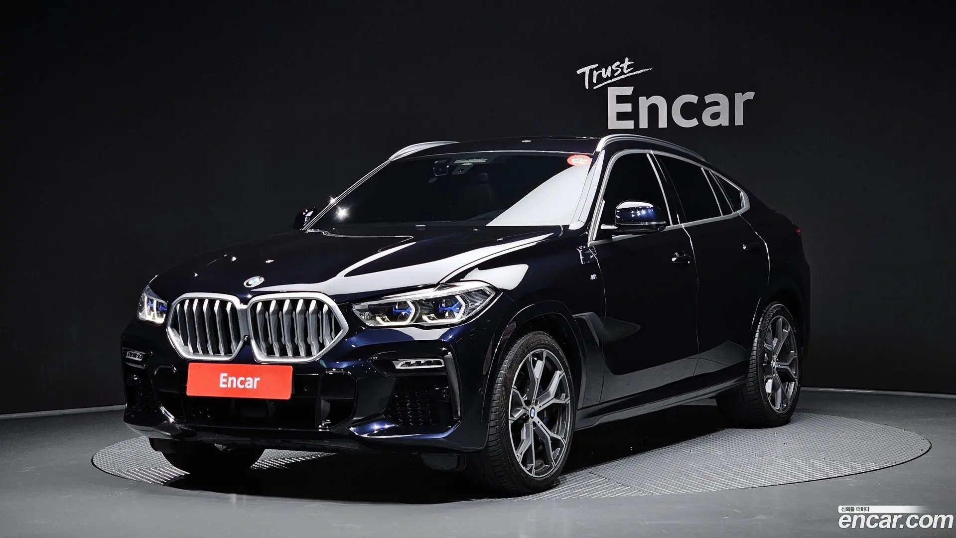 Main__Slider__Photo:X6 BMW 2021.4-0