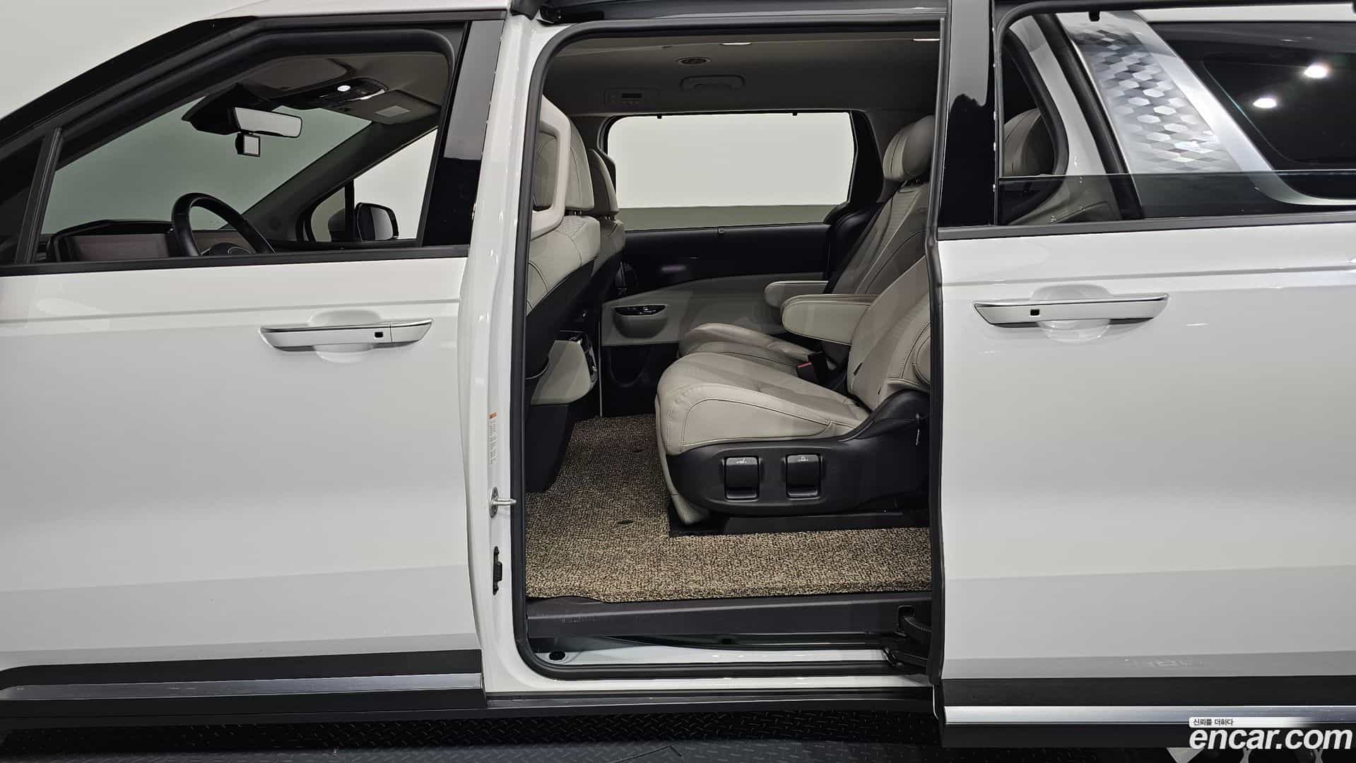 Canival Kia 2020.10-OPTION-016