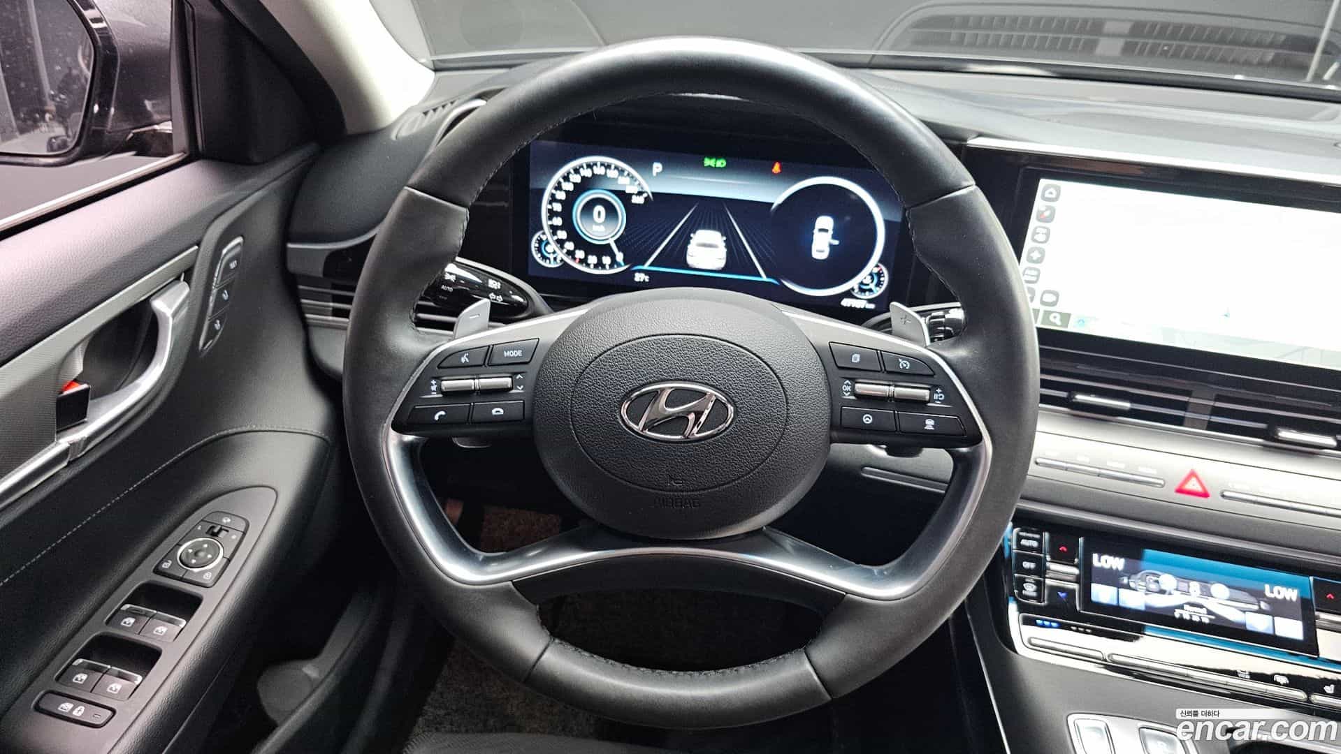 Grandeur Hyundai 2022.8-OPTION-016