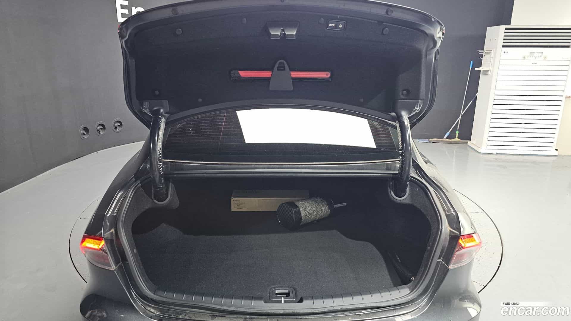 Grandeur Hyundai 2022.8-OPTION-024