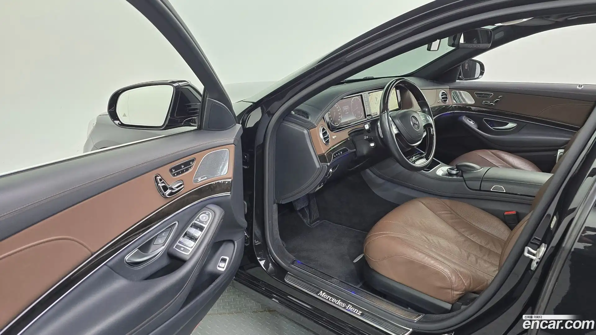 S-Class Mercedes-Benz 2015.3-INNER-010