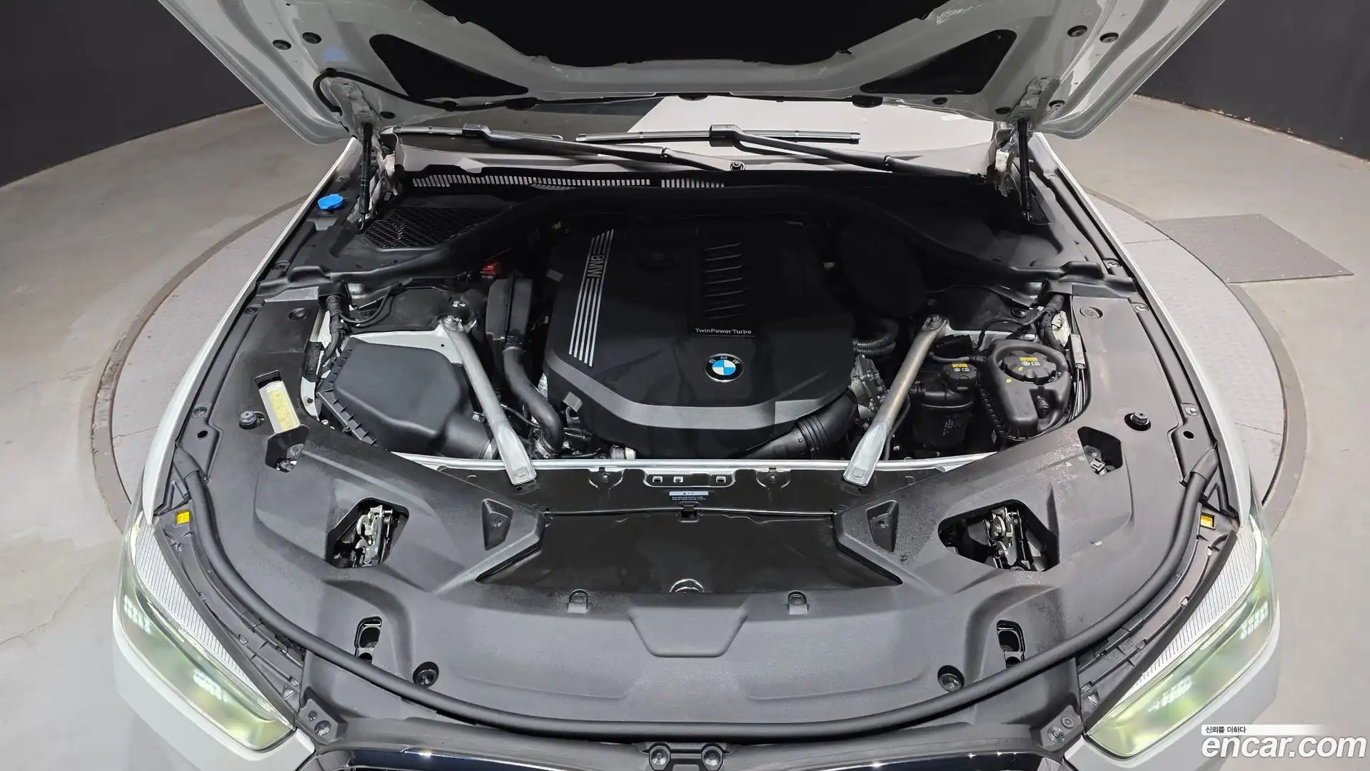 8-Series BMW 2021.9-OUTER-006