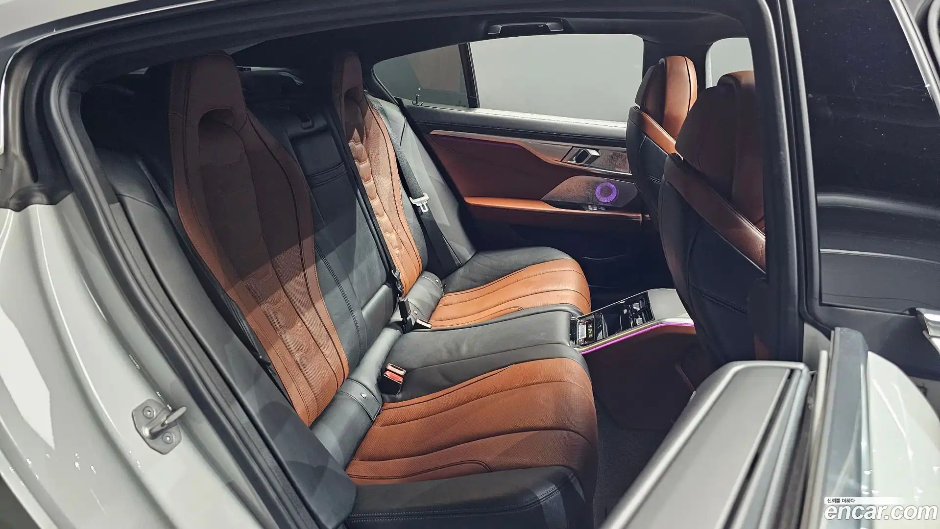 8-Series BMW 2021.9-OPTION-015